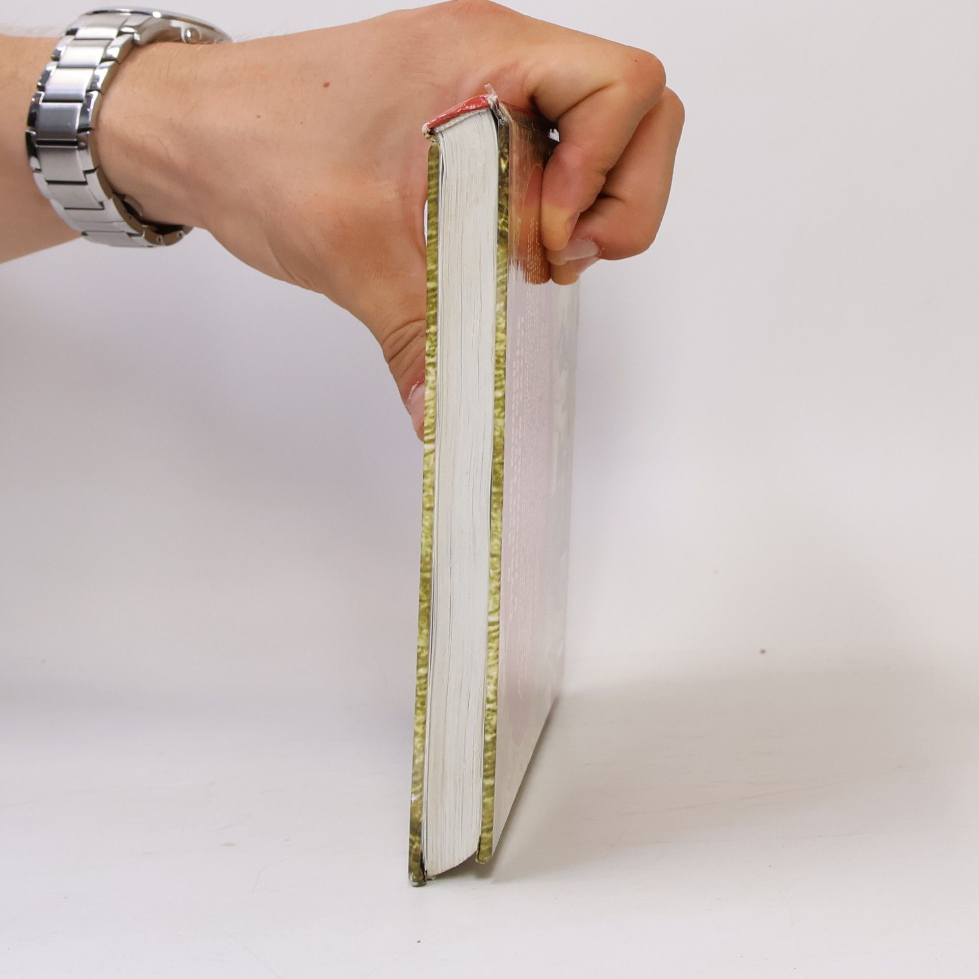 R. Keith Mitchell Čtyřicet dva měsíce v japonském zajetí