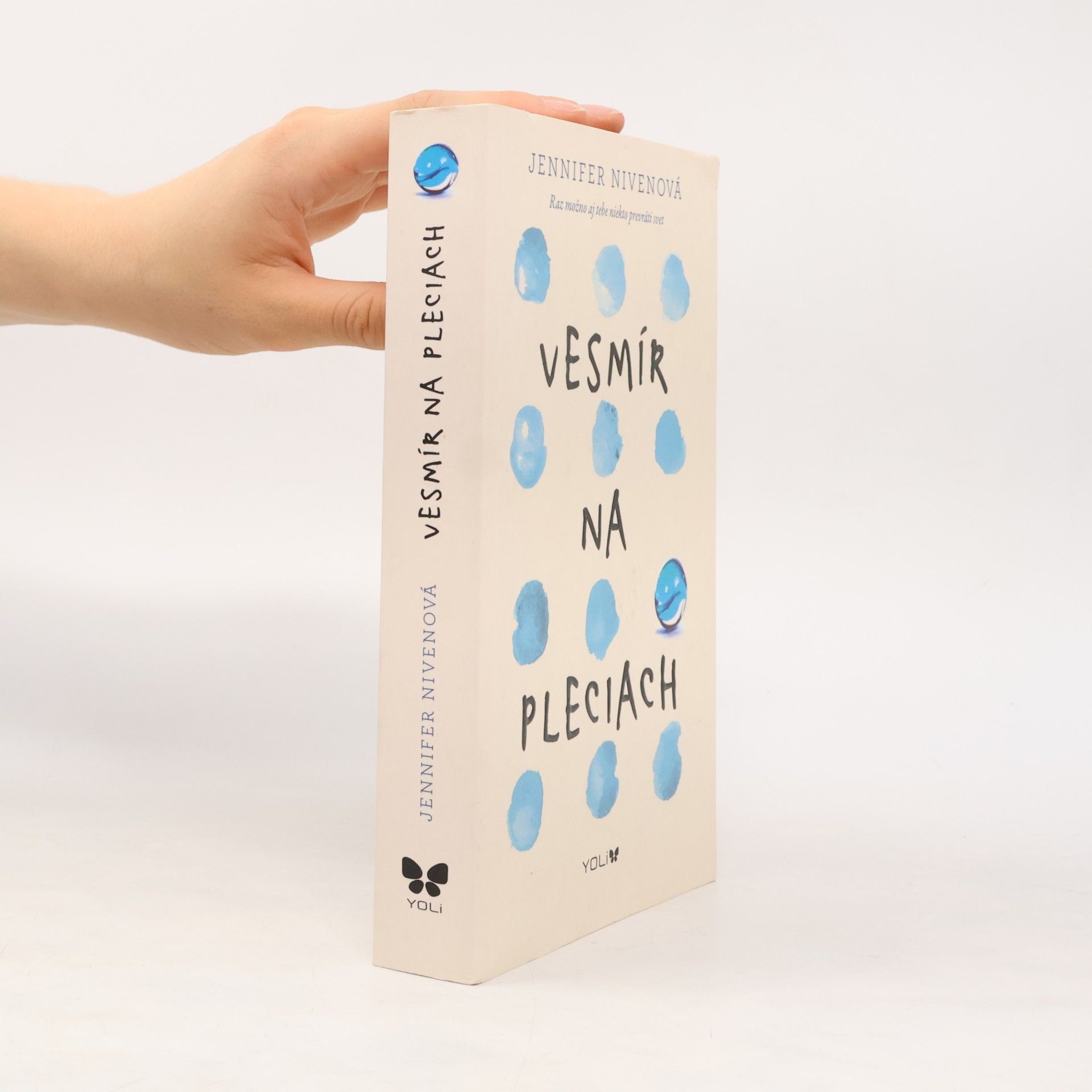 Jennifer Niven Vesmír na pleciach