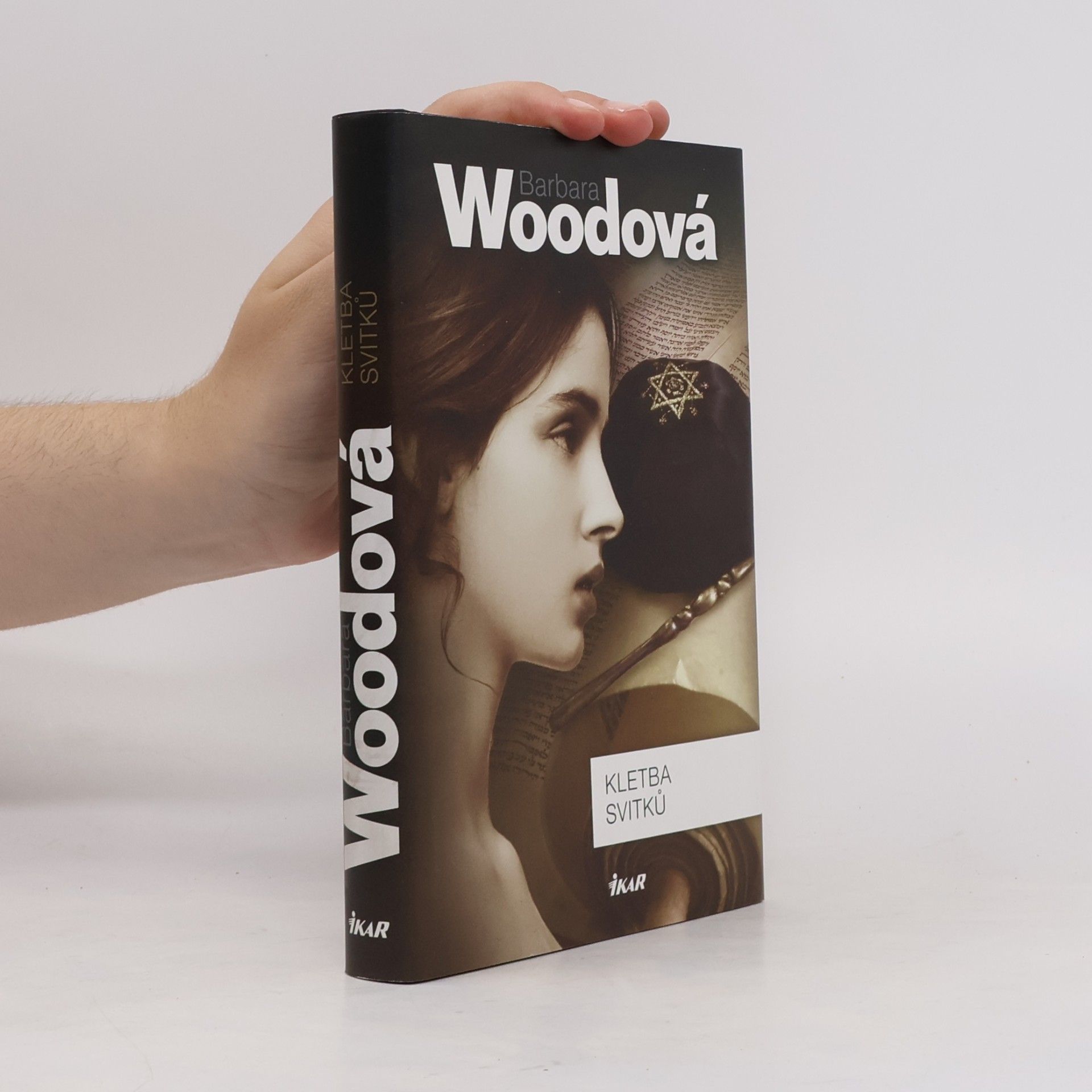 Barbara Wood Kletba svitků