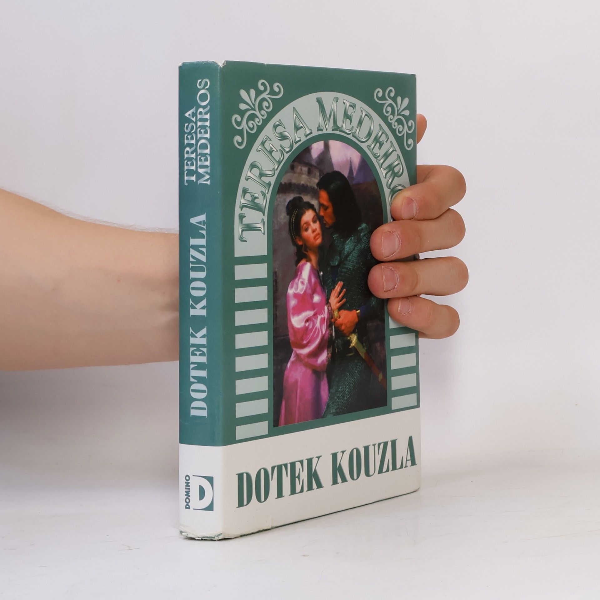 Teresa Medeiros Dotek kouzla