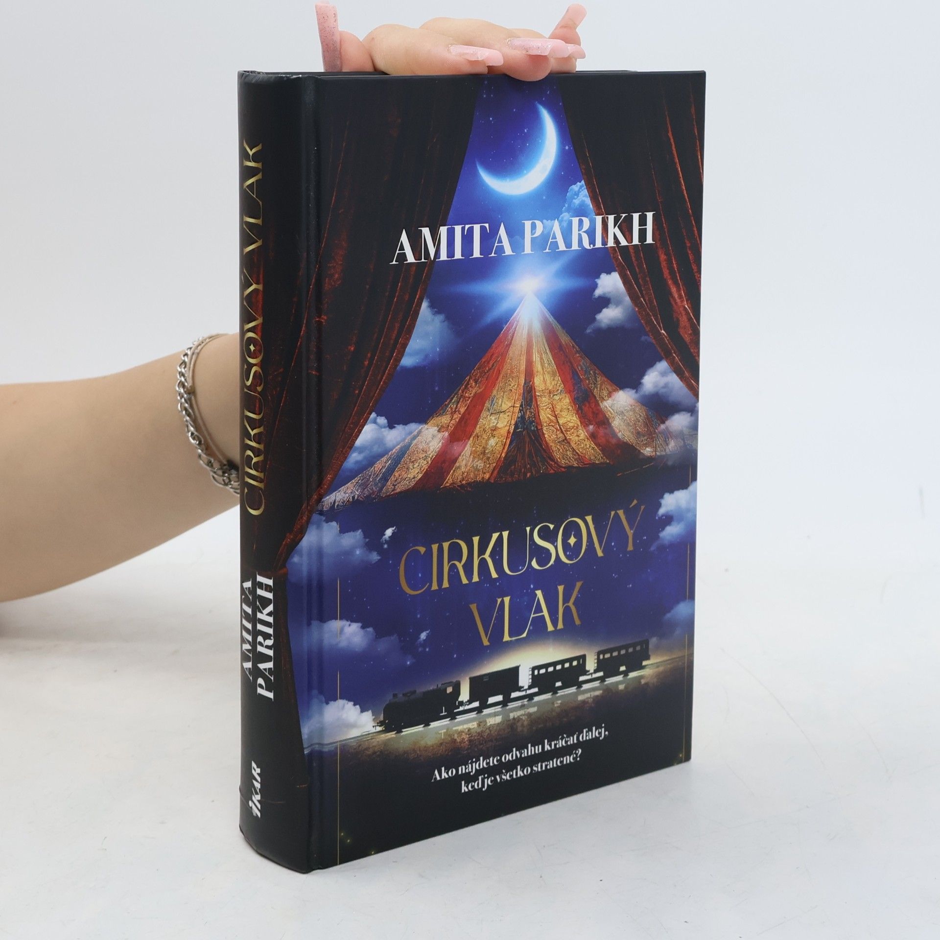 Amita Parikh Cirkusový vlak