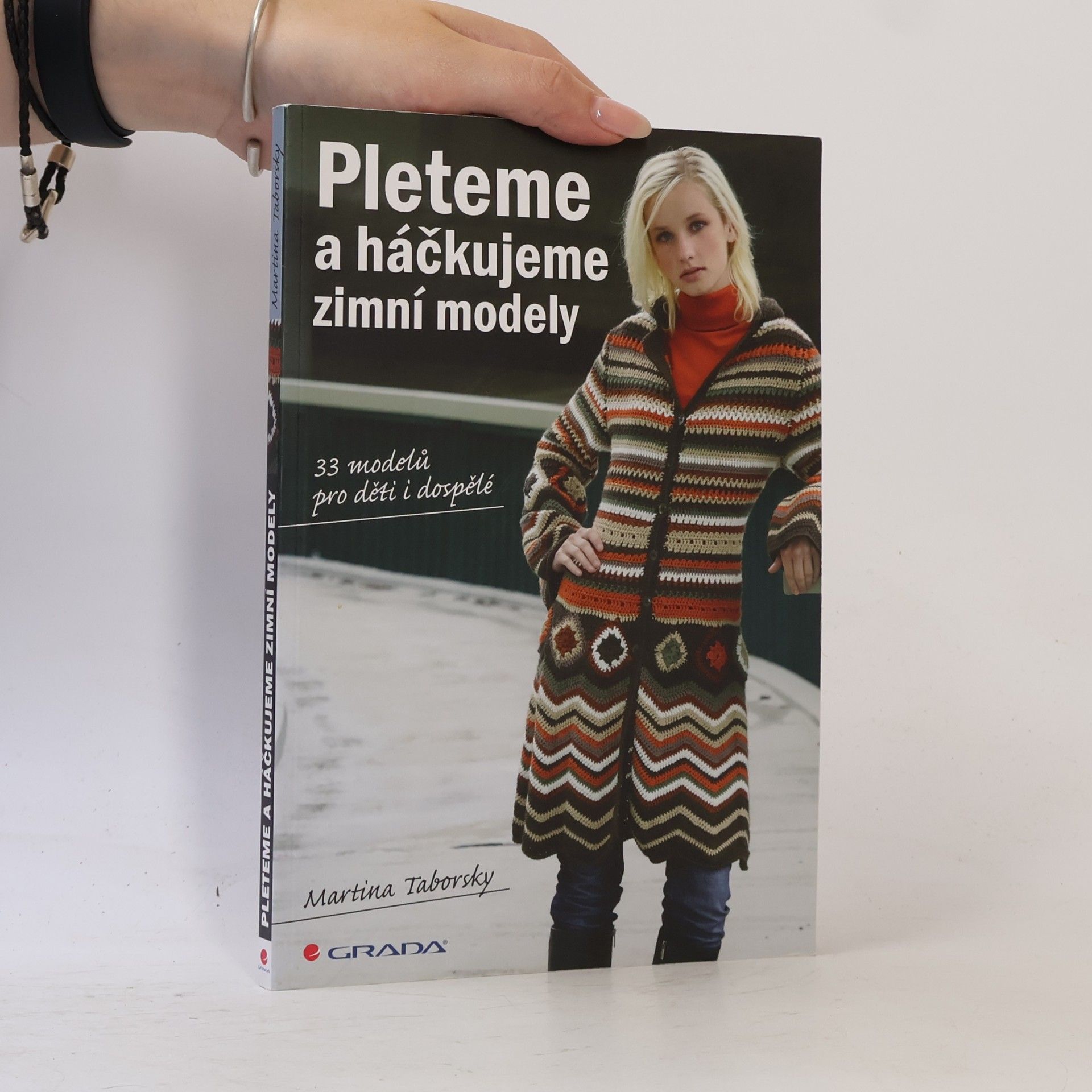 Martina Taborsky Pleteme a háčkujeme zimní modely