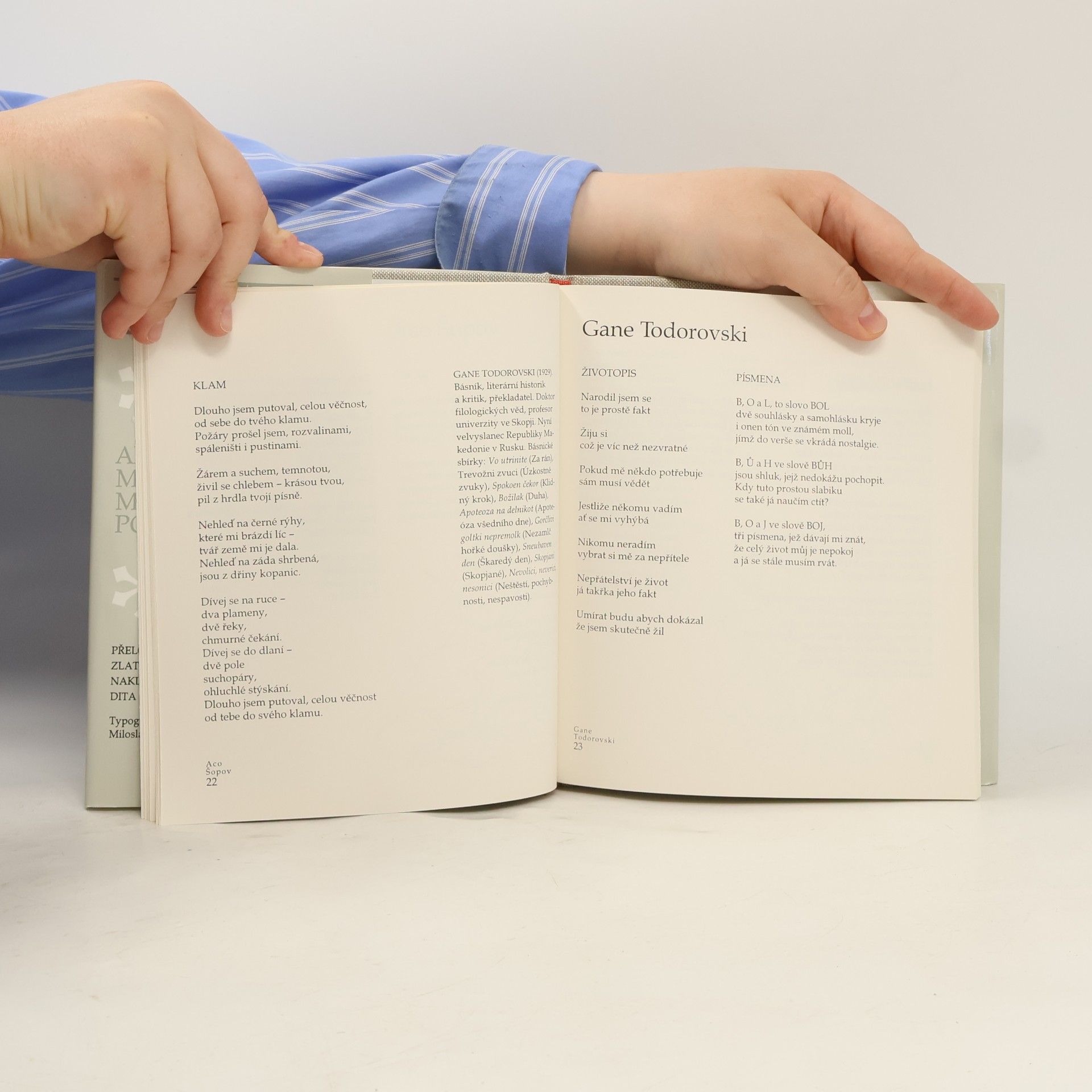 Zlata Kufnerová Tajemství květu. Antologie makedonské moderní poezie