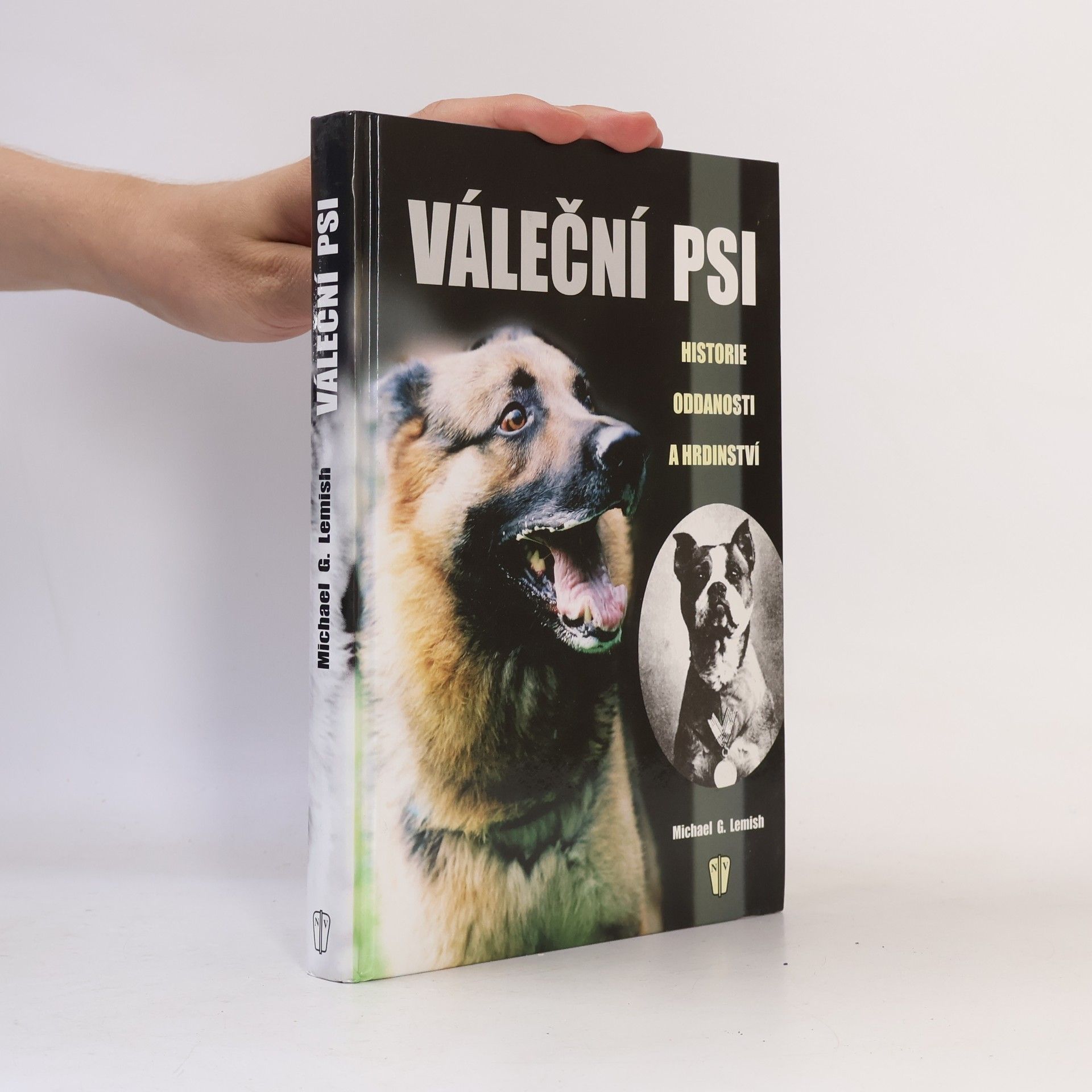 Various authors Váleční psi