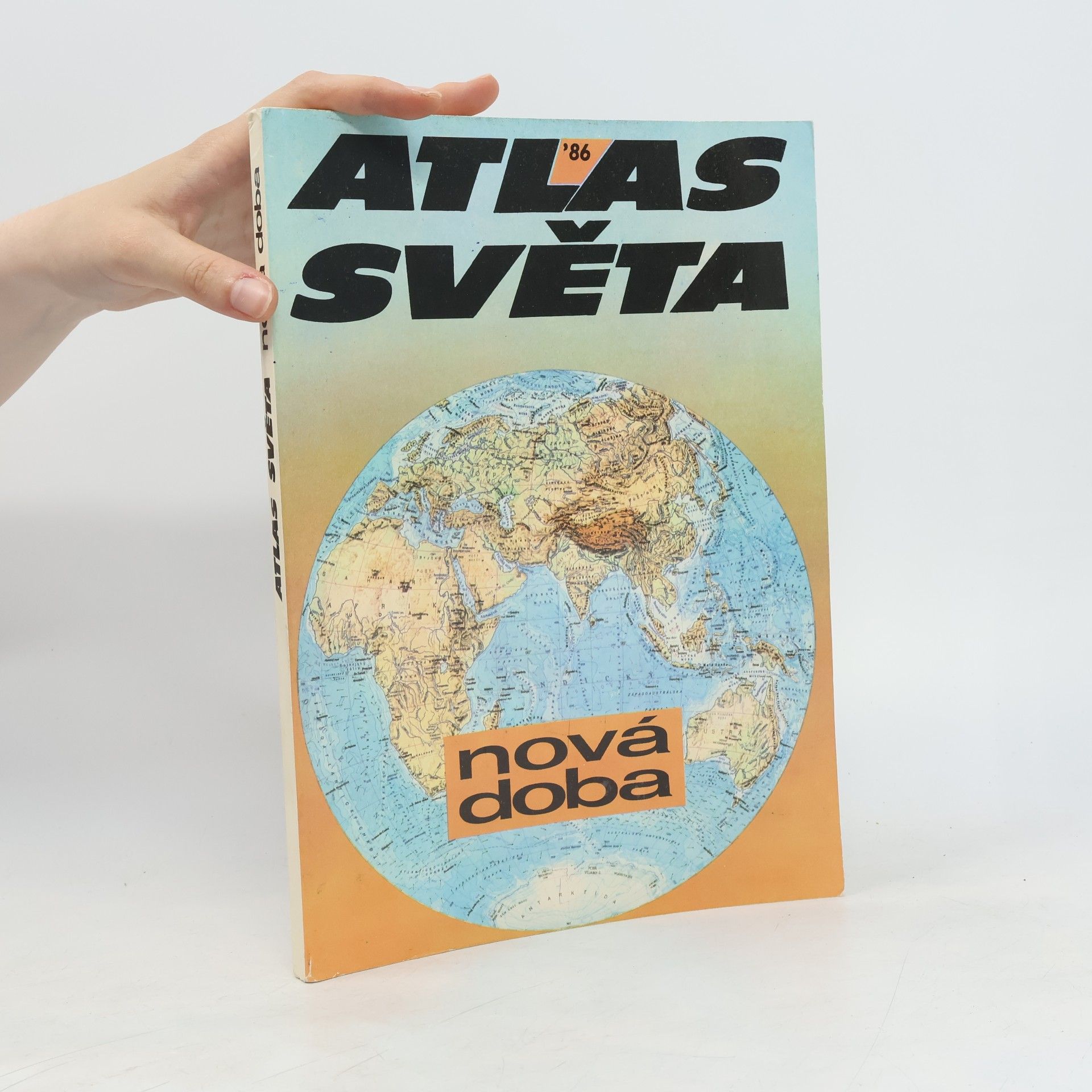 Autorenkollektiv Atlas světa