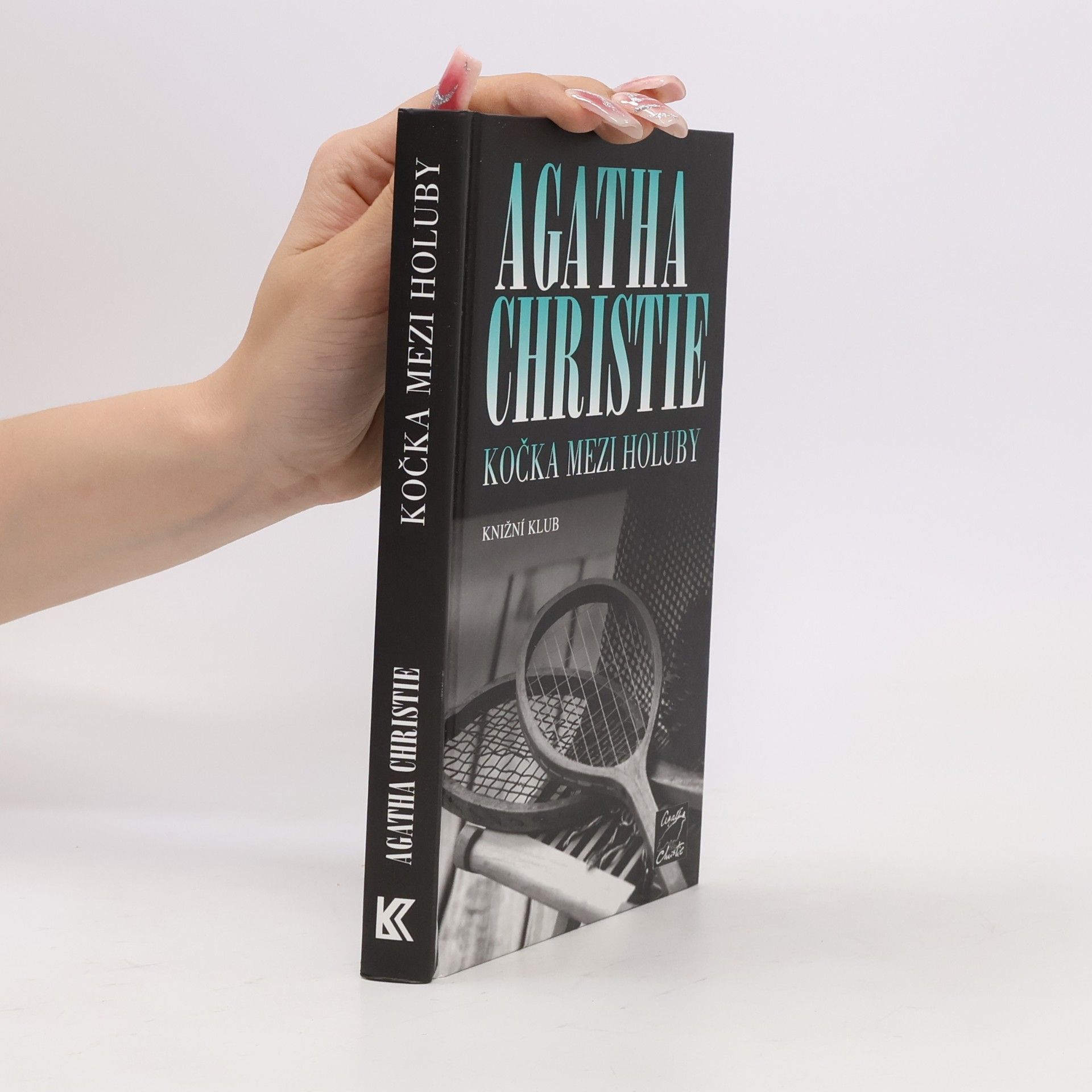 Agatha Christie Kočka mezi holuby