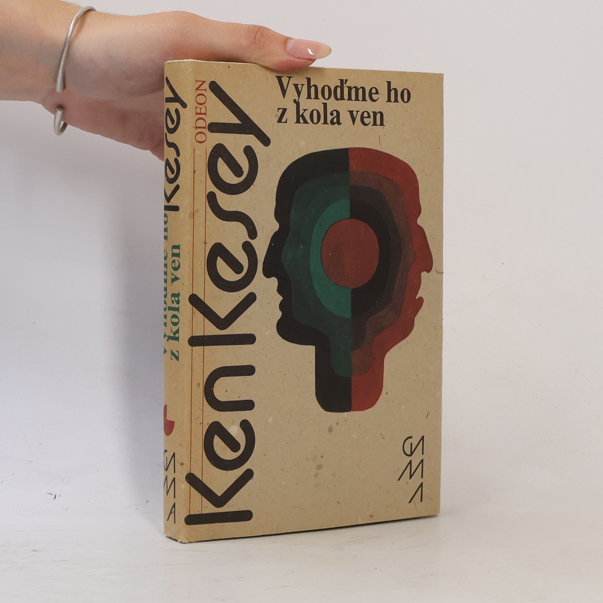 Ken Kesey Vyhoďme ho z kola ven