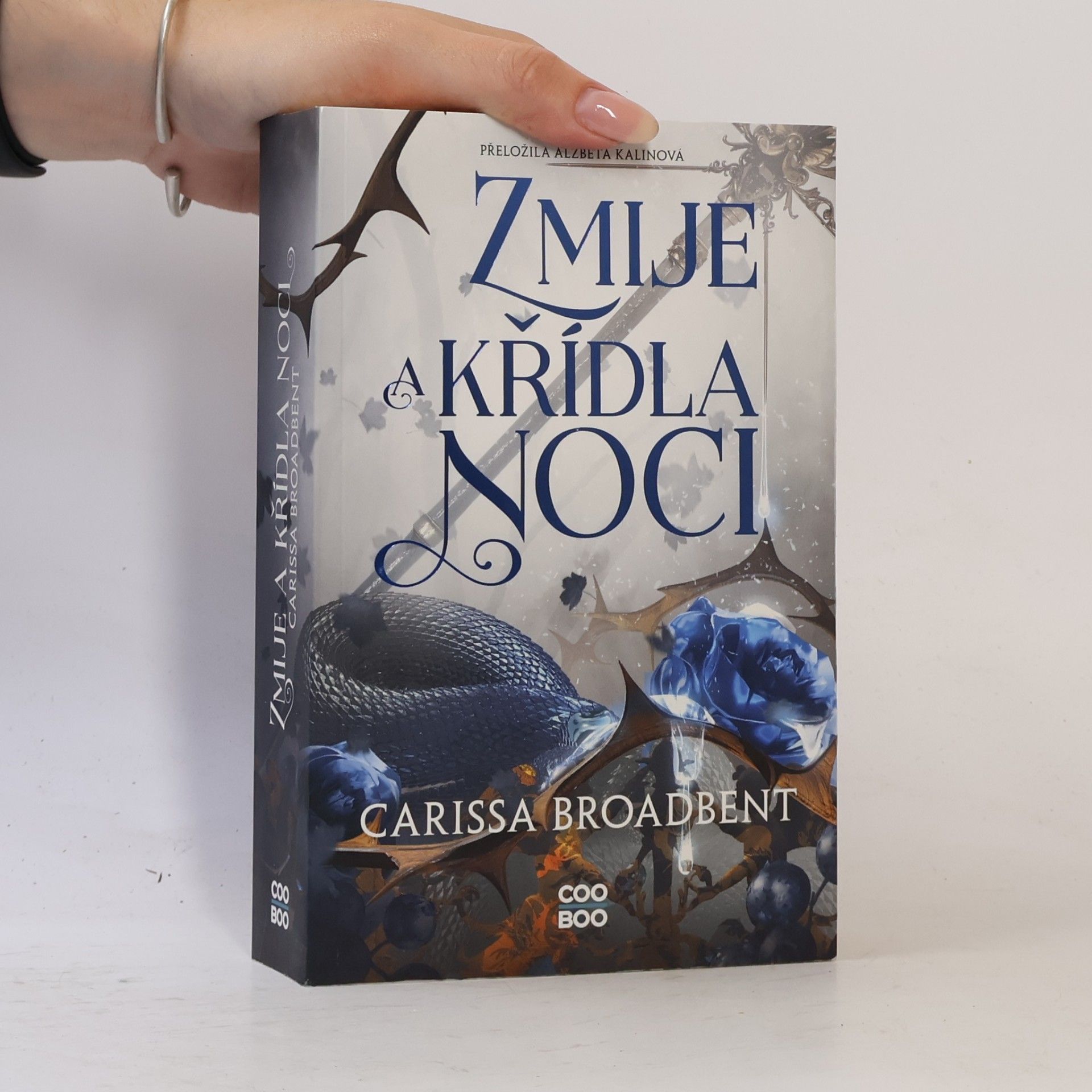Carissa Broadbent Zmije a křídla noci