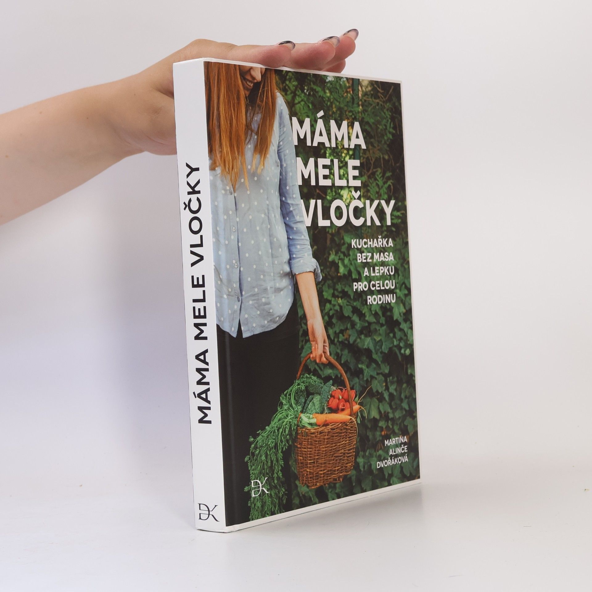 Martina Alinče Dvořáková Máma mele vločky