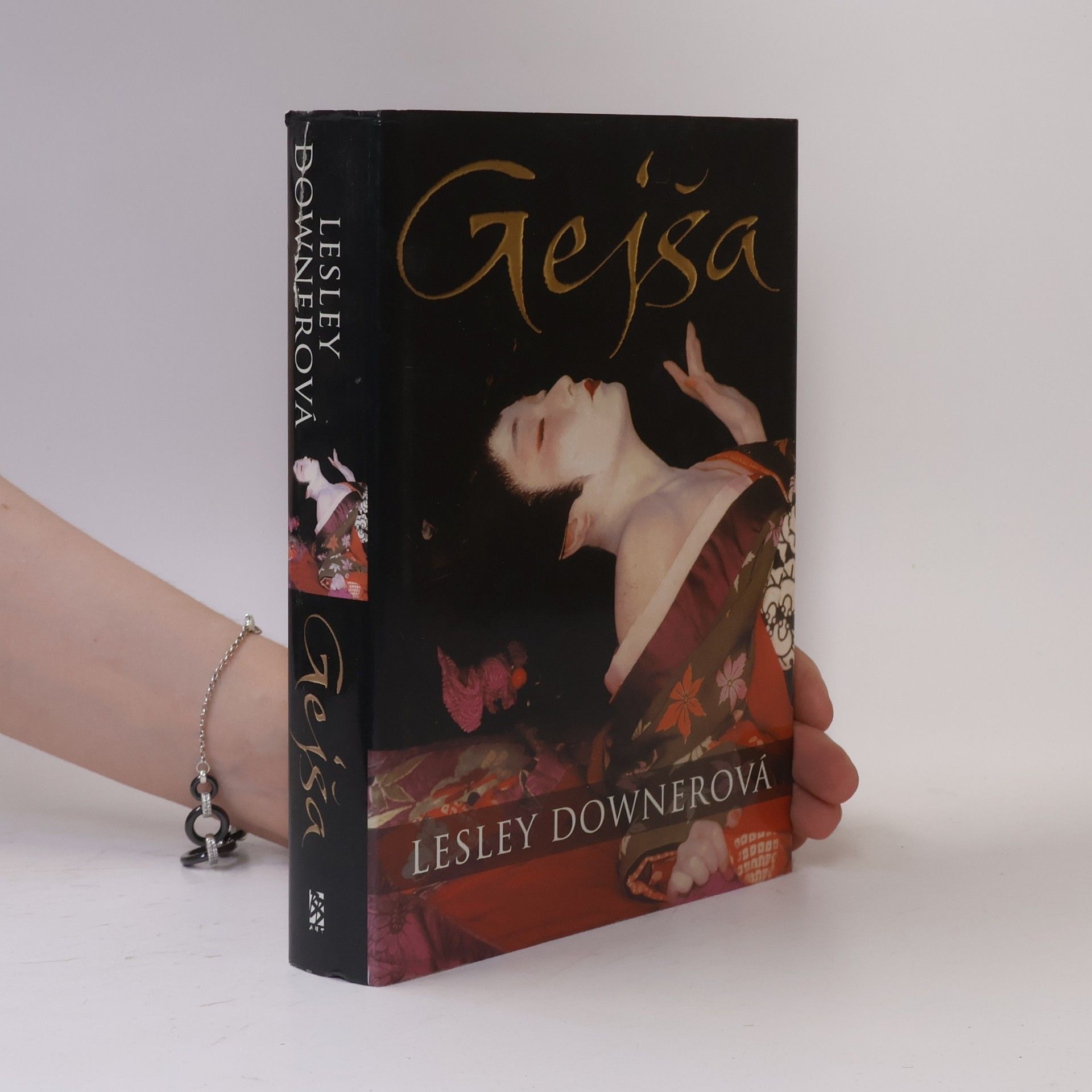 Lesley Downer Gejša
