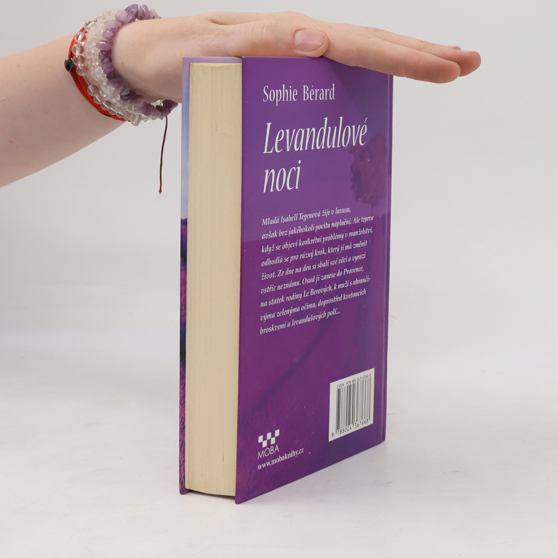 Kerstin Gier Levandulové noci. Román z Provence