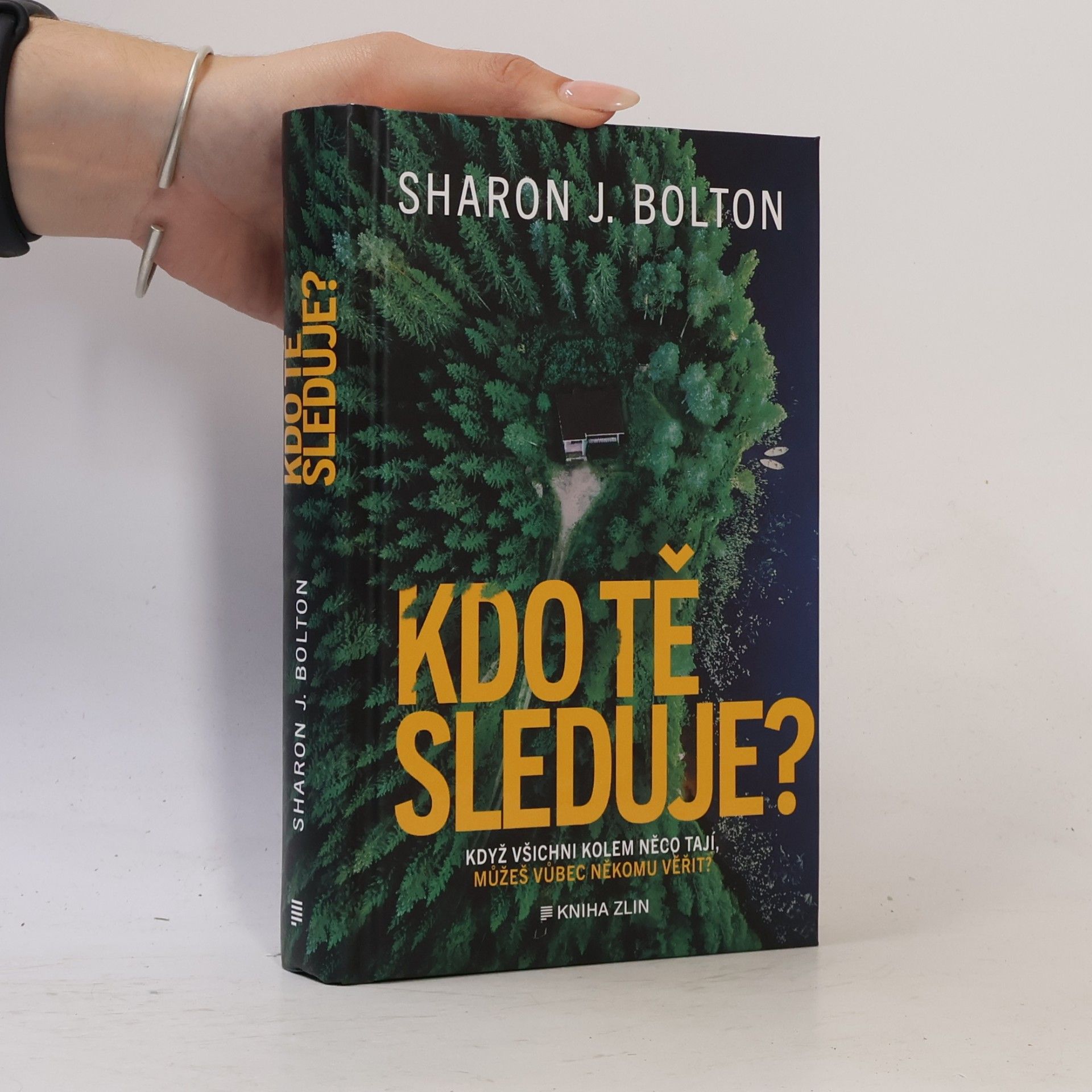 Kdo tě sleduje?