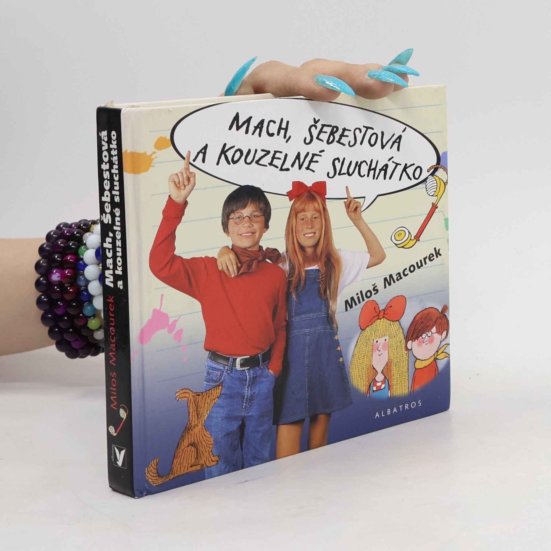 Mach, Šebestová a kouzelné sluchátko