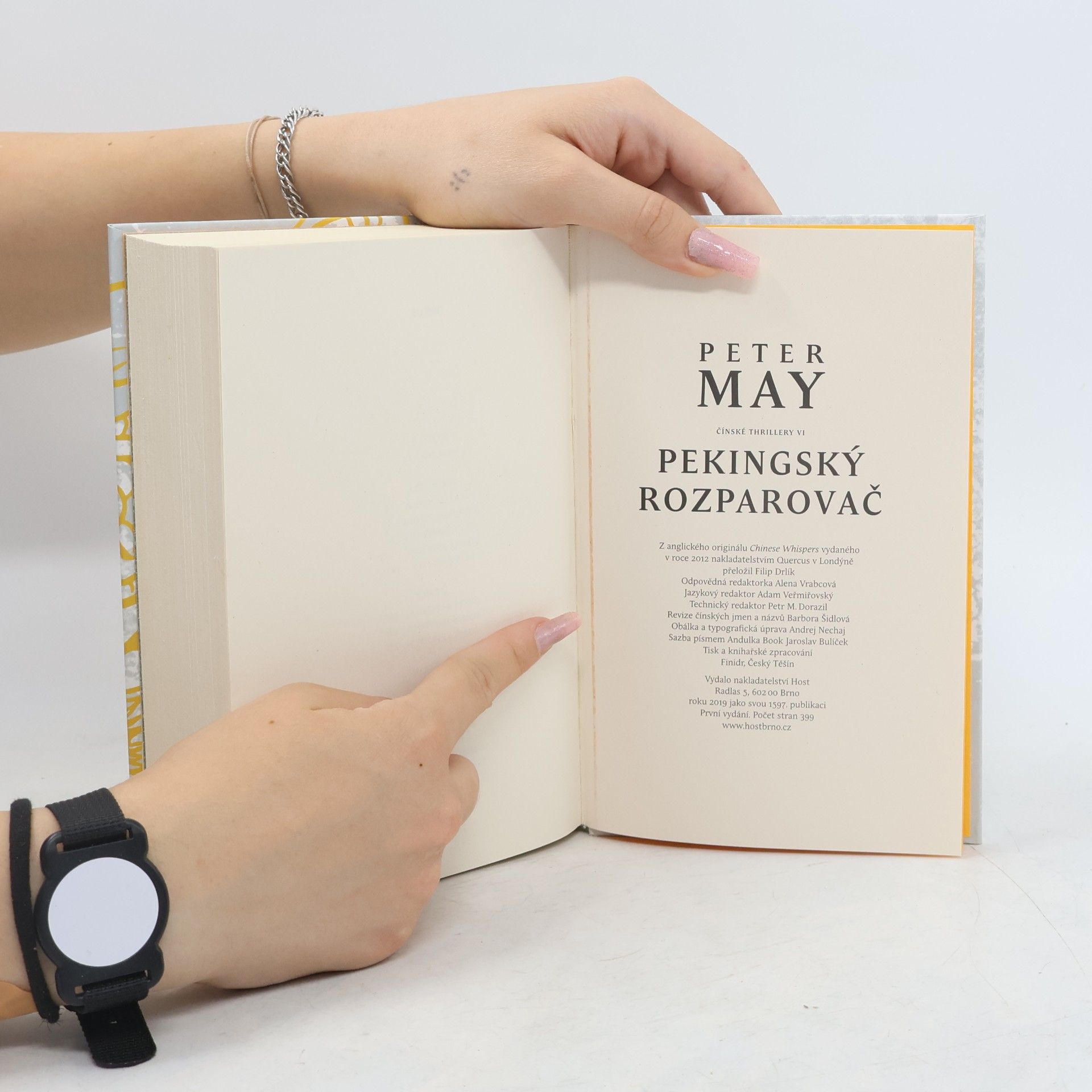 Peter May Pekingský rozparovač