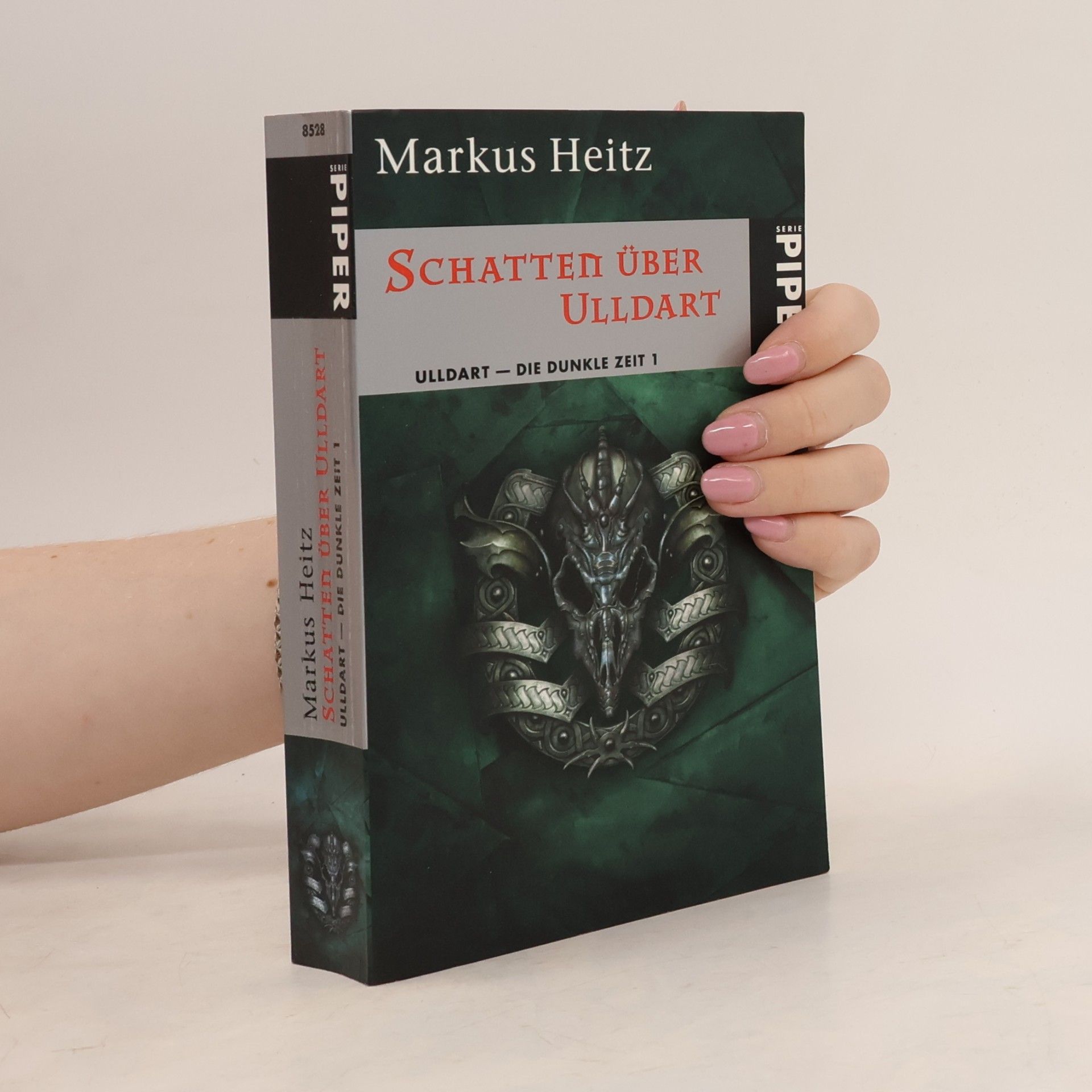 Markus Heitz Schatten über Ulldart. Ulldart - Die dunkle Zeit 1