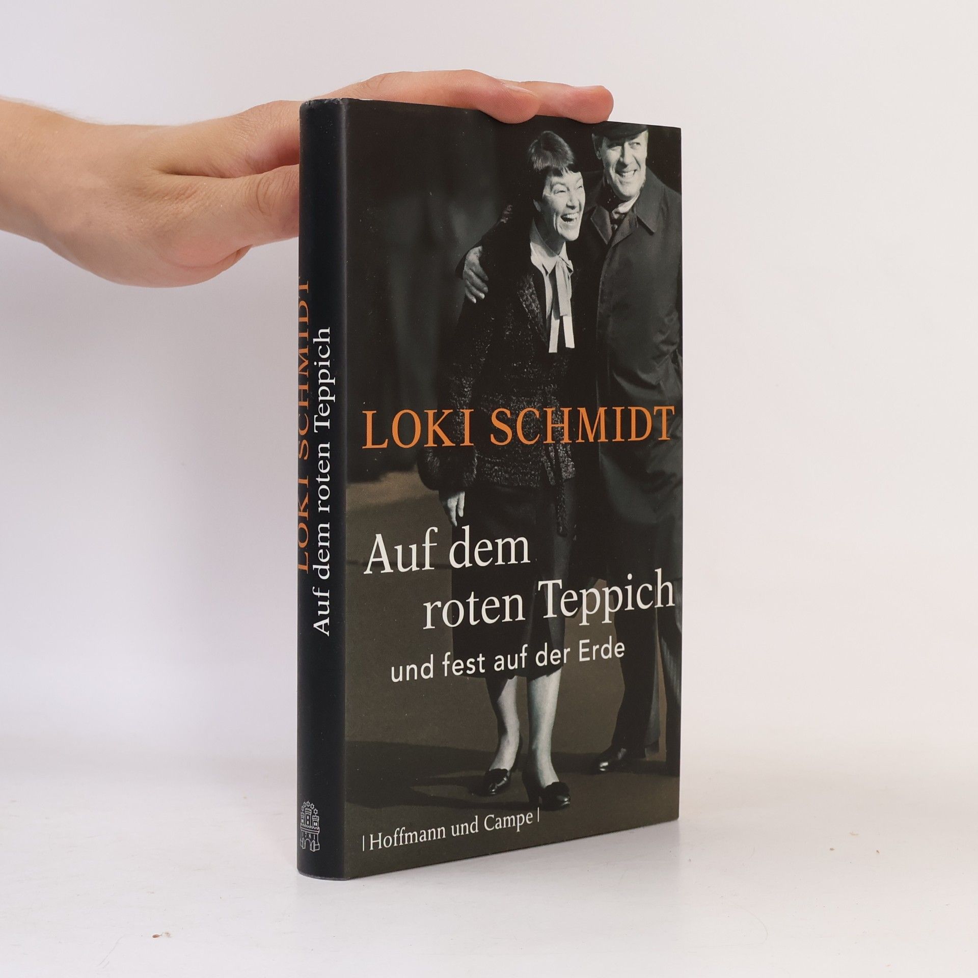 Loki Schmidt Auf dem roten Teppich und fest auf der Erde