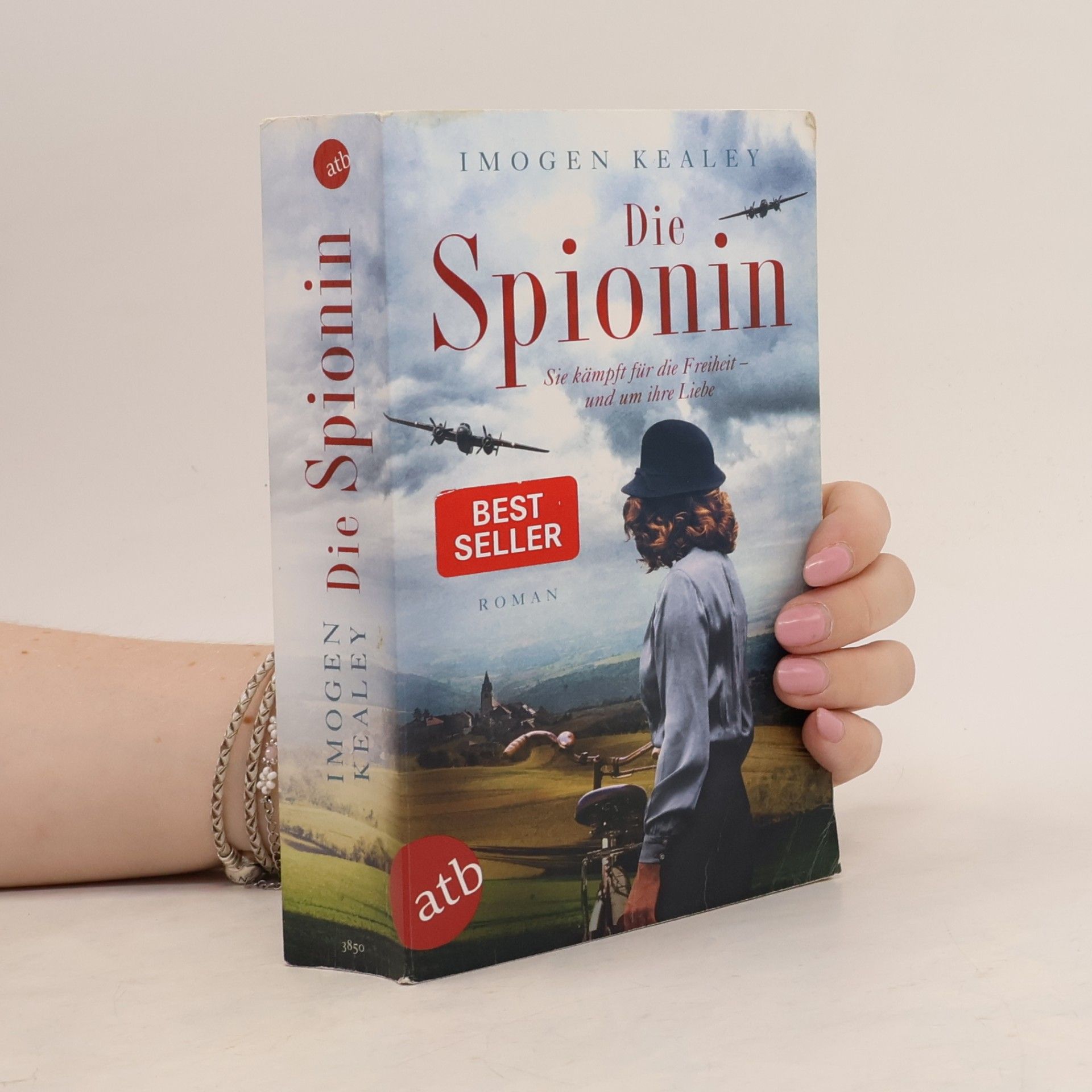 Imogen Kealey Die Spionin