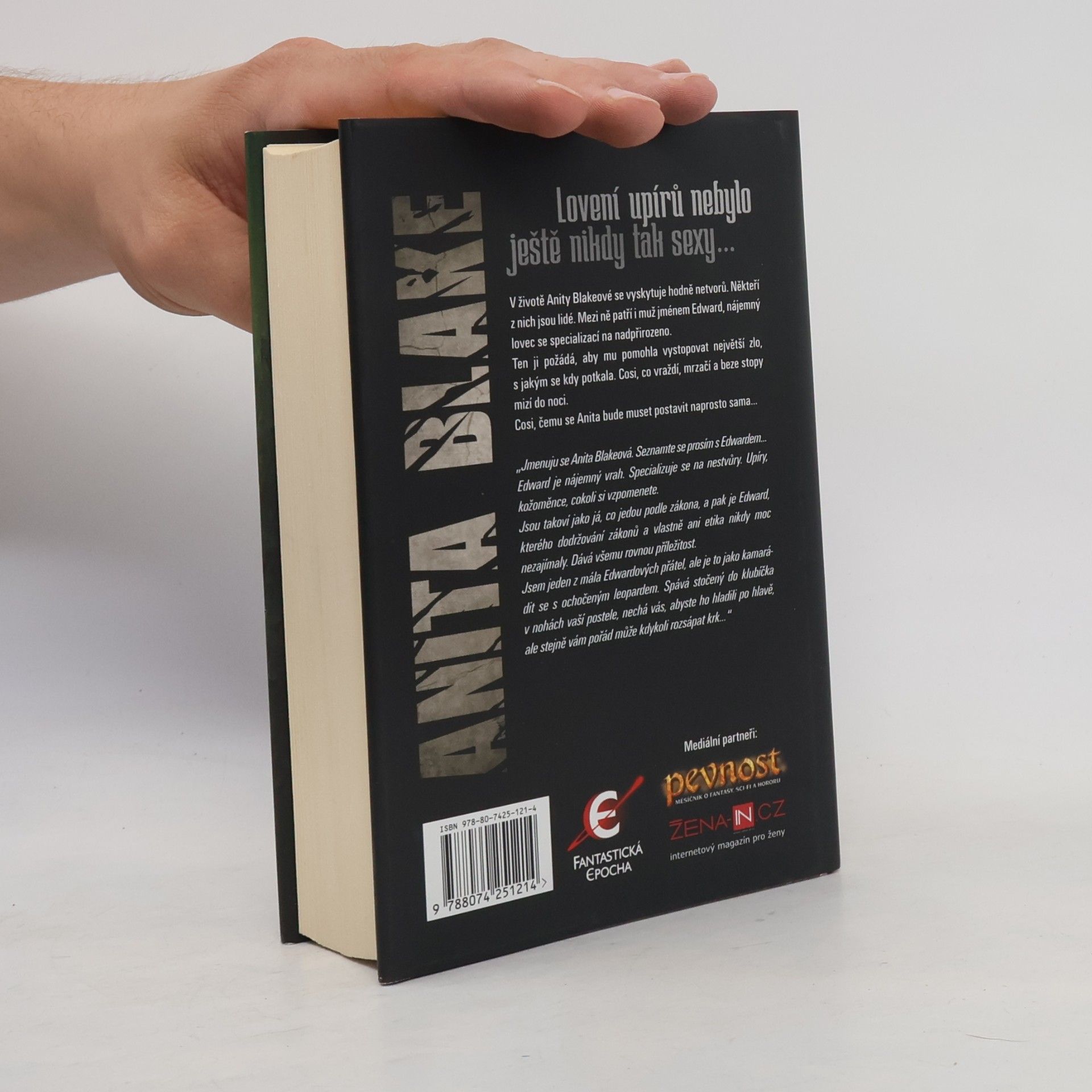 Laurell K. Hamilton Anita Blake. Obsidiánový motýl