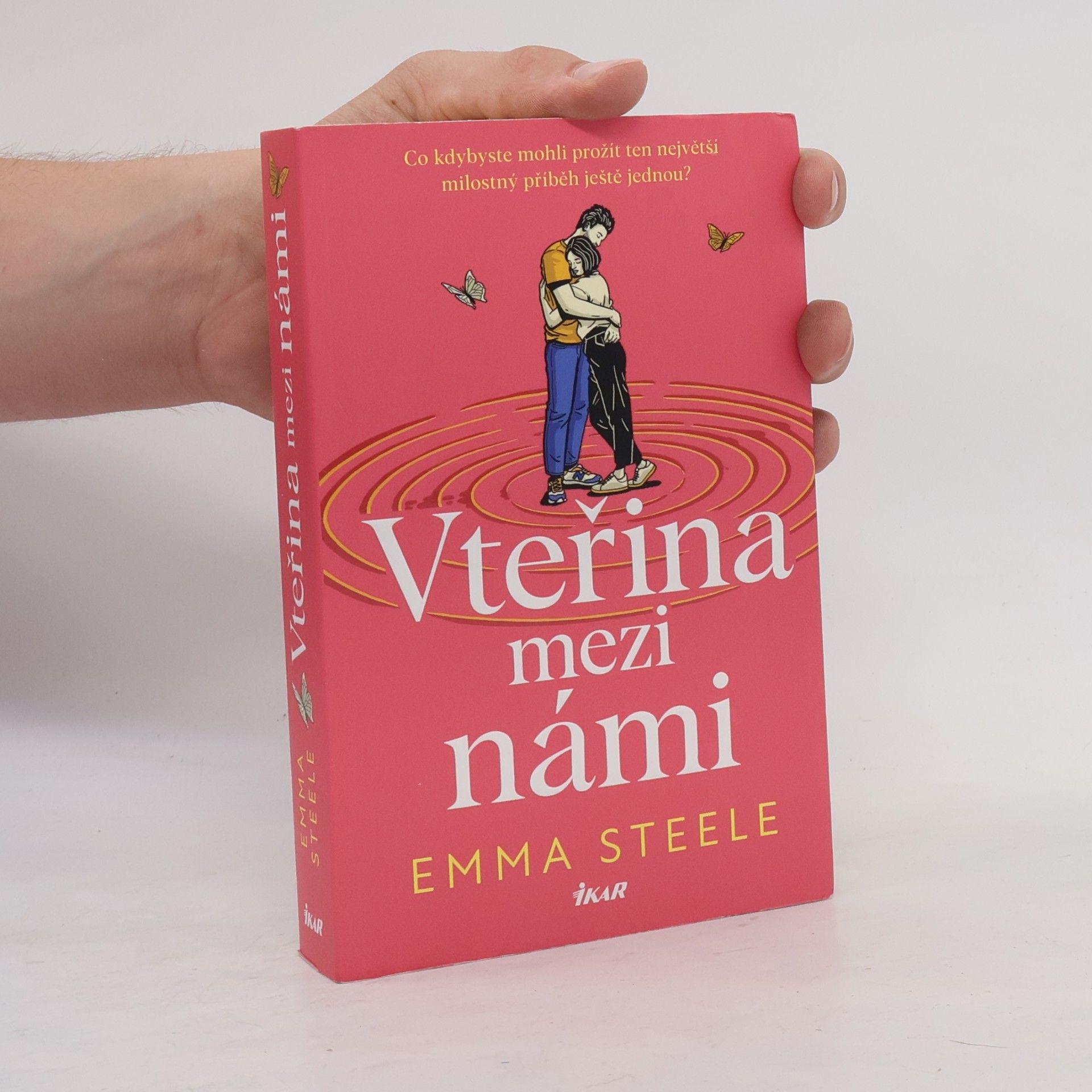 Emma Steele Vteřina mezi námi
