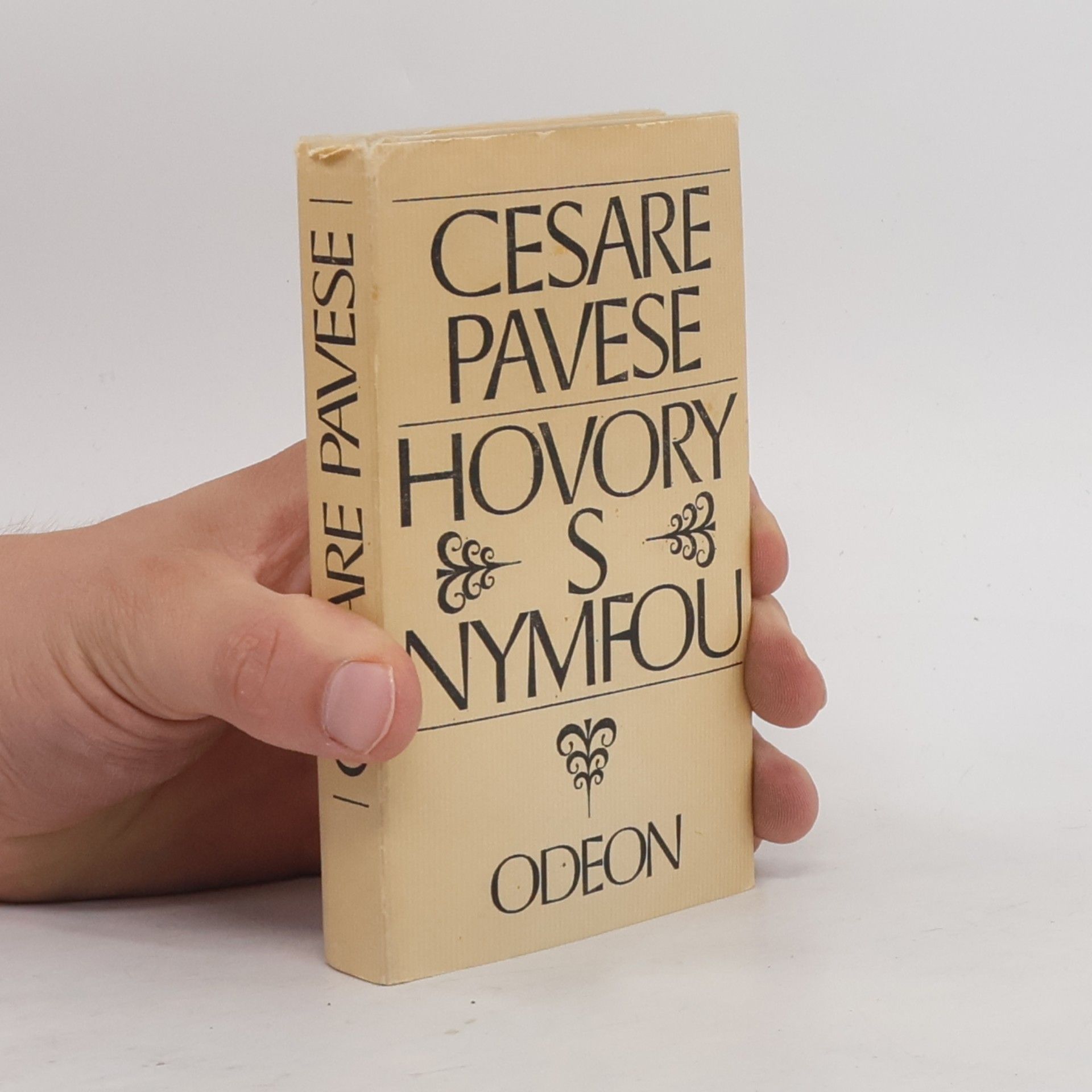 Cesare Pavese Hovory s nymfou