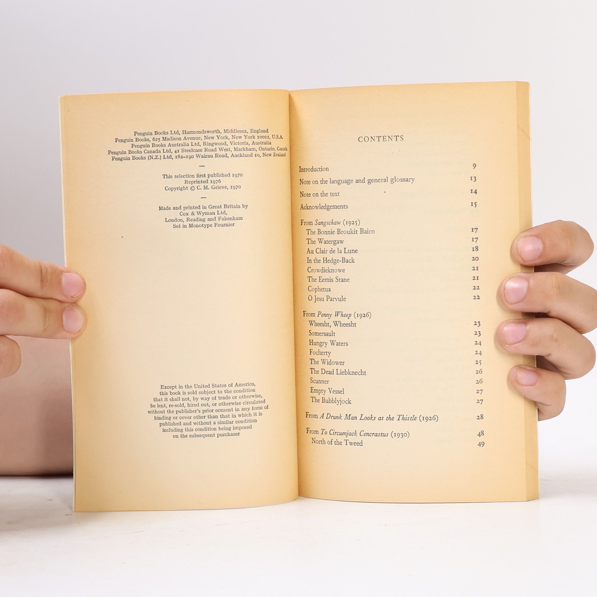 Hugh MacDiarmid Selected Poems