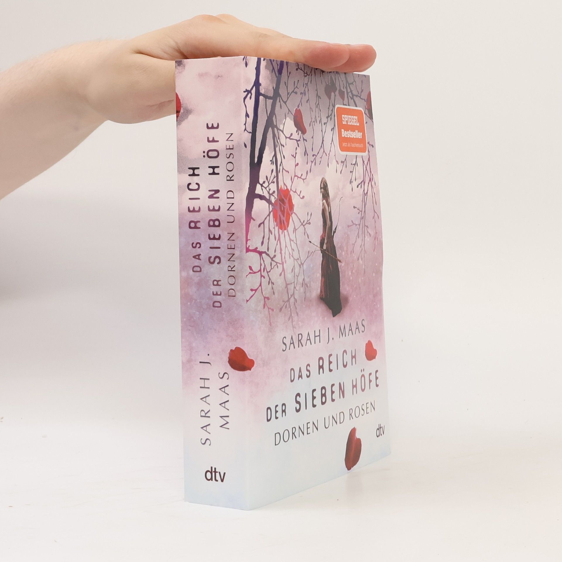 Sarah J. Maas Das Reich der sieben Höfe. Dornen und Rosen