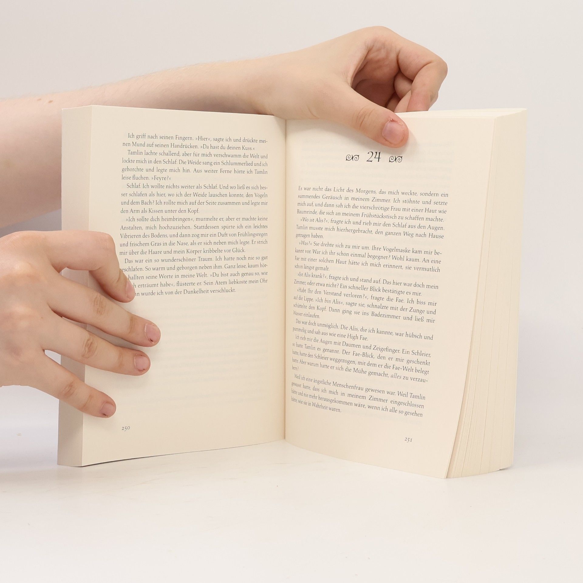 Sarah J. Maas Das Reich der sieben Höfe. Dornen und Rosen