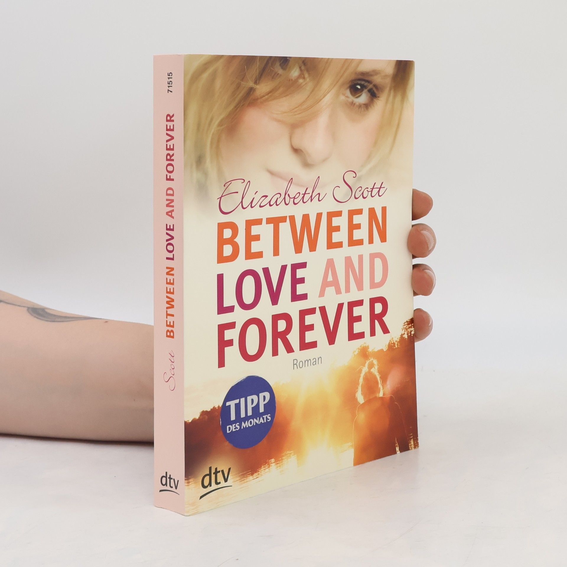 Elizabeth Scott Between love and forever