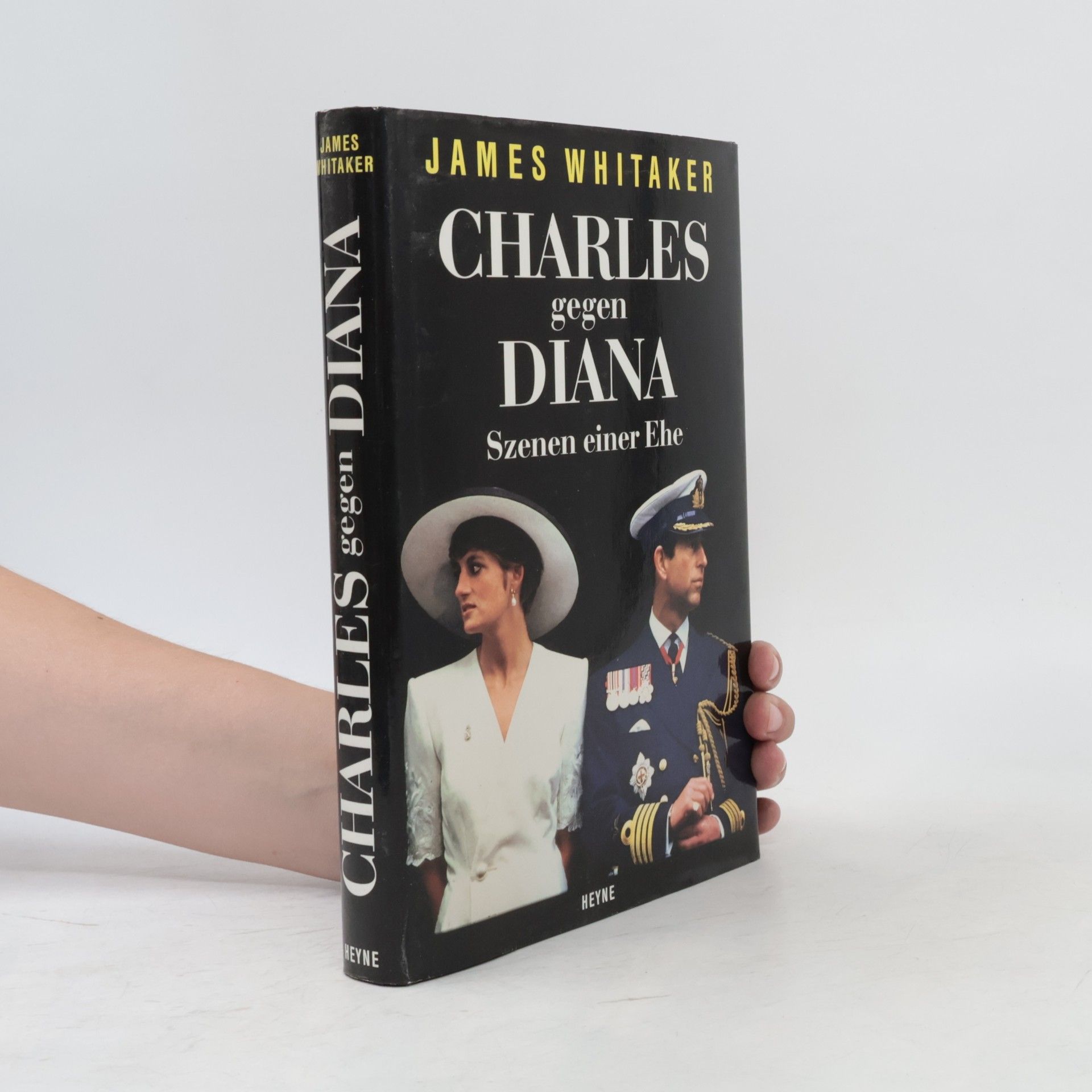 James Whitaker Charles gegen Diana
