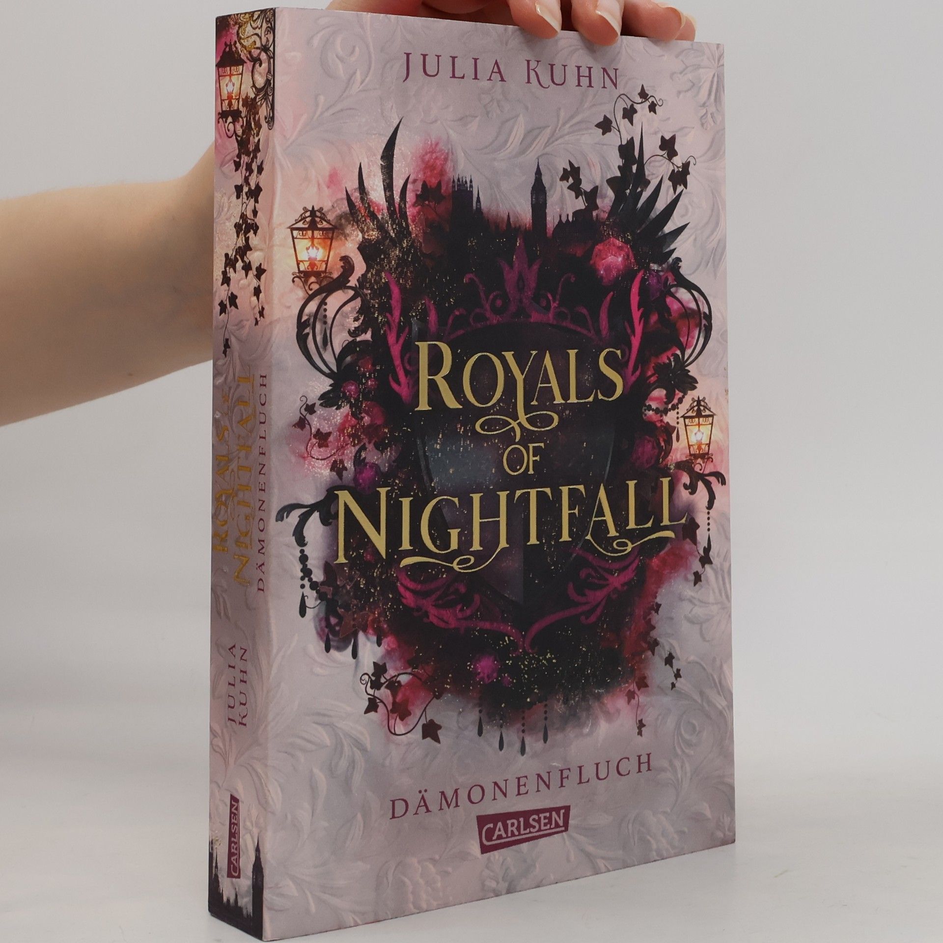 Julia Kuhn Royals of Nightfall