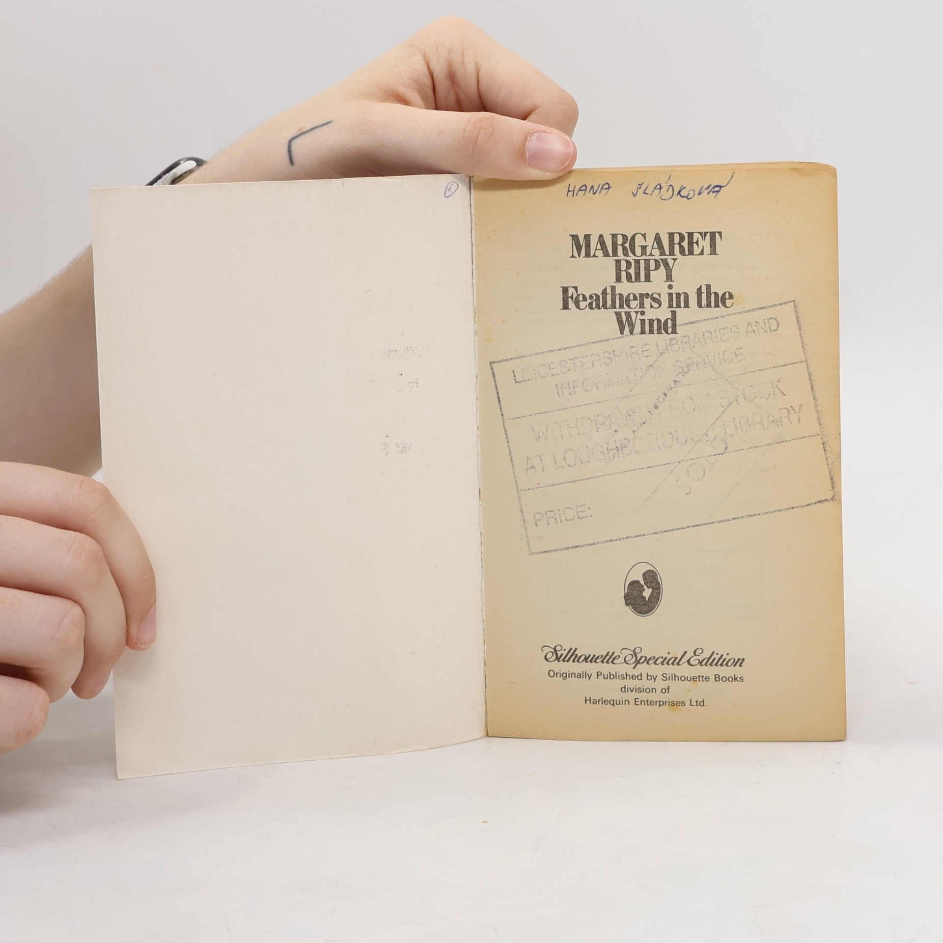 Margaret Ripy Silhouette Special Edition - 189: Feathers In The Wind