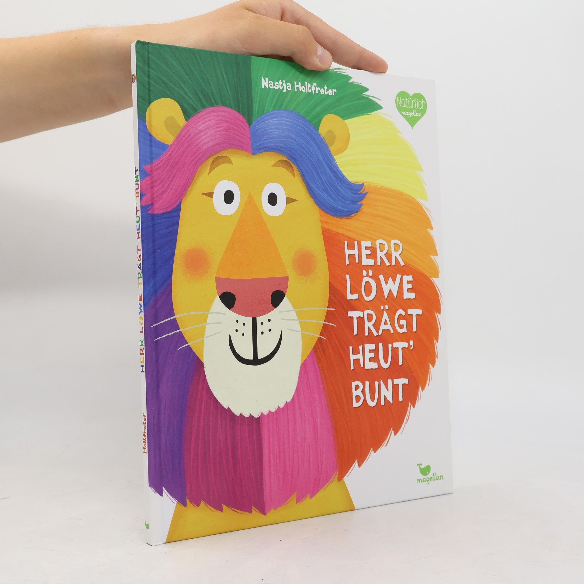 Nastja Holtfreter Herr Löwe trägt heut' bunt