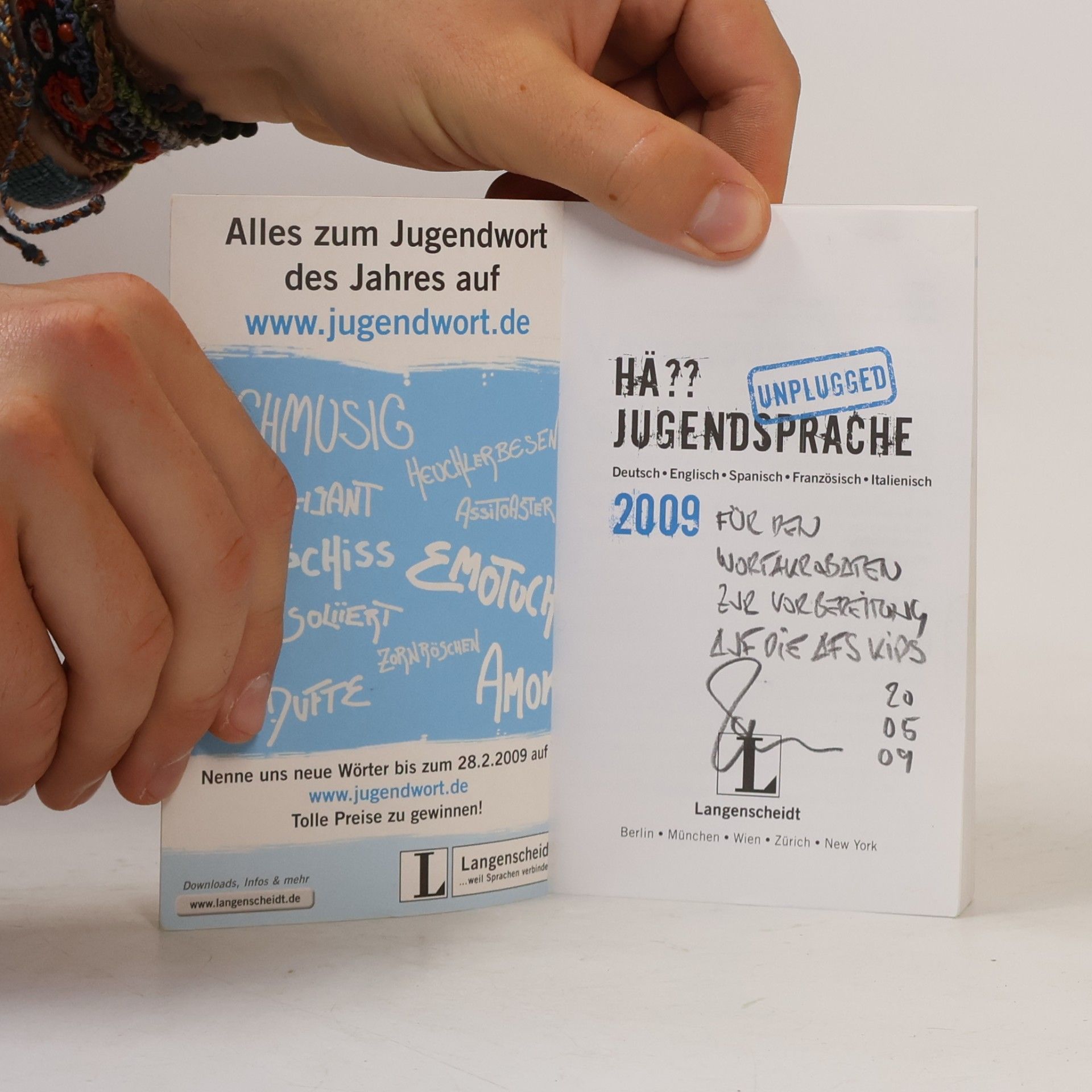 Collectif d'auteurs HÄ?? Jugendsprache unplugged 2009. Deutsch-Englisch-Spanisch-Französisch-Italienisch