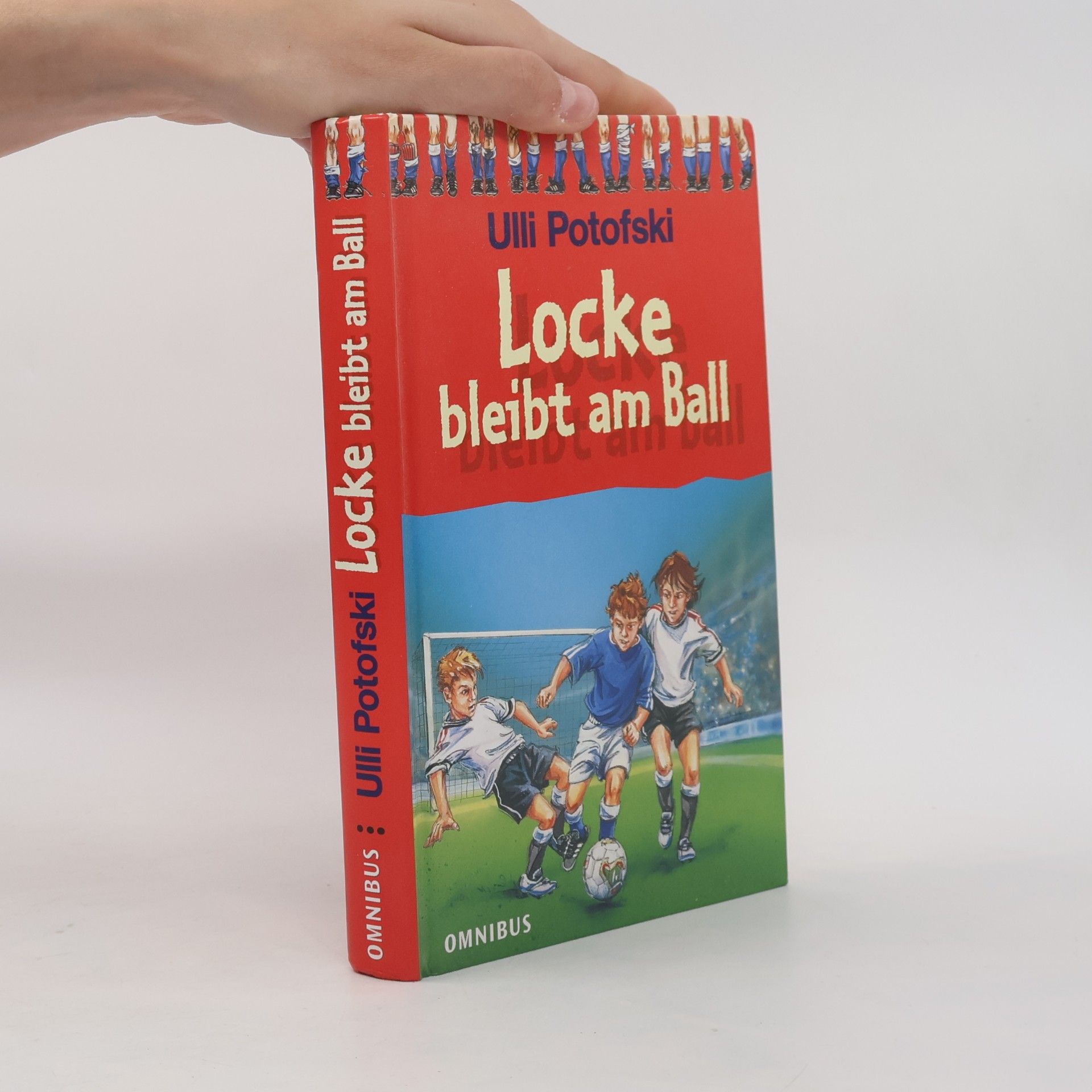 Ulli Potofski Locke bleibt am Ball