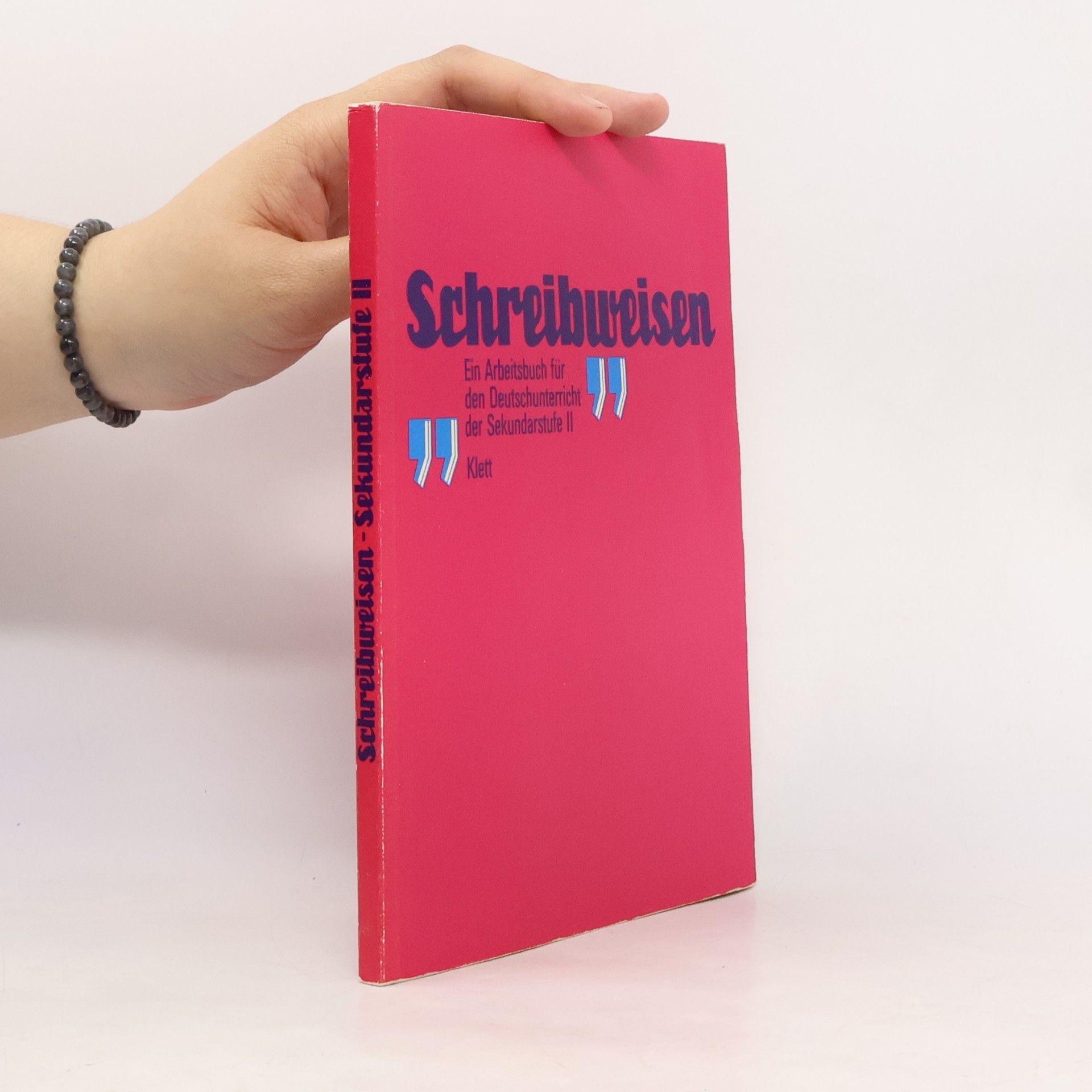 Autores varios Schreibweisen