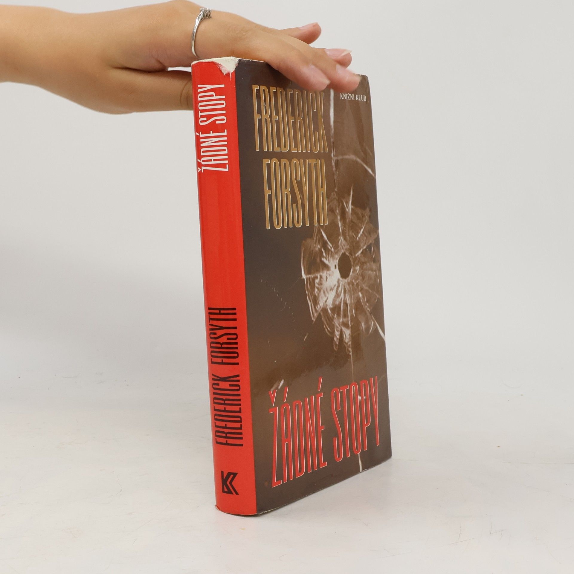 Frederick Forsyth Žádné stopy