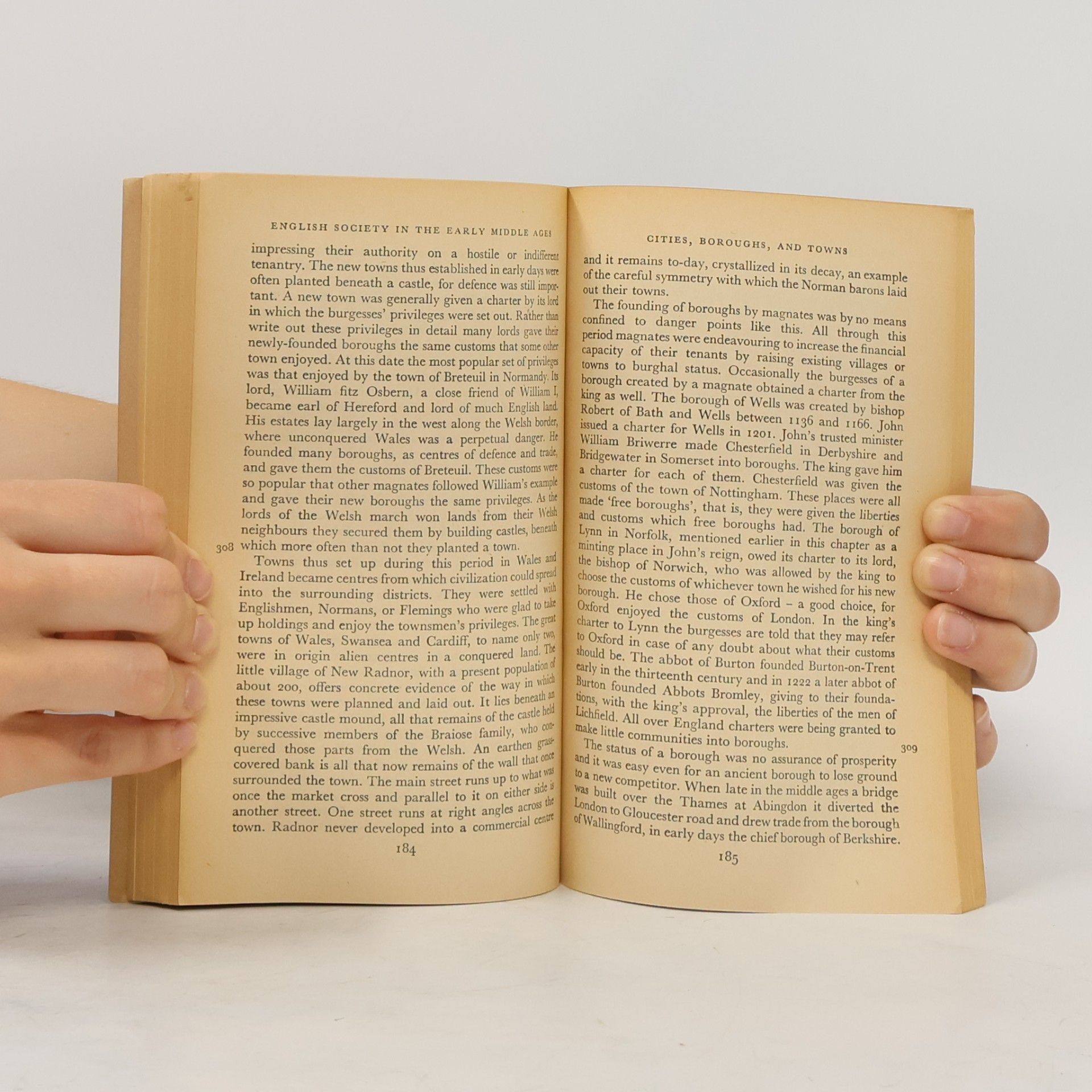 Doris Mary Stenton English Society in the Early Middle Ages, 1066-1307