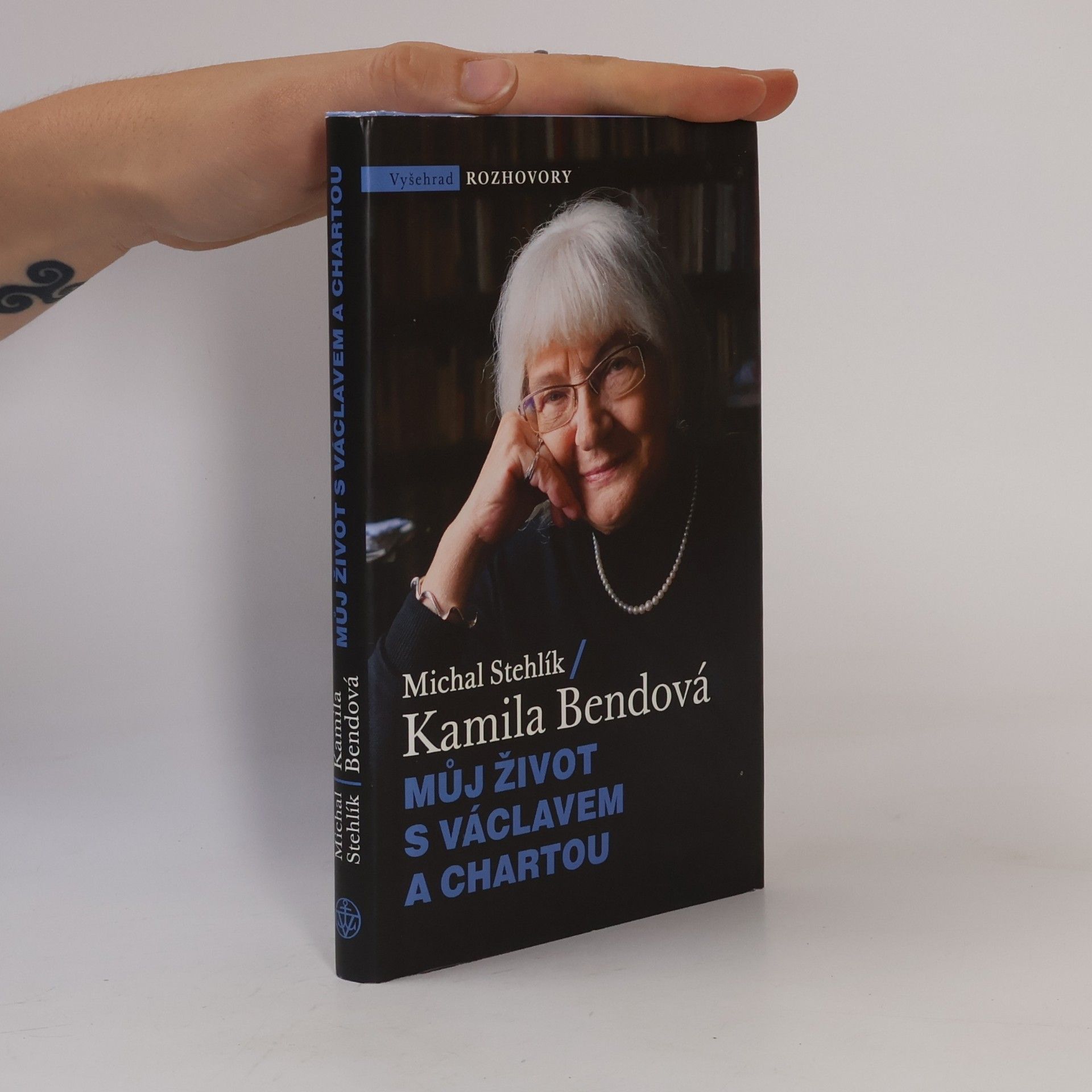 Kamila Bendová Můj život s Václavem a Chartou