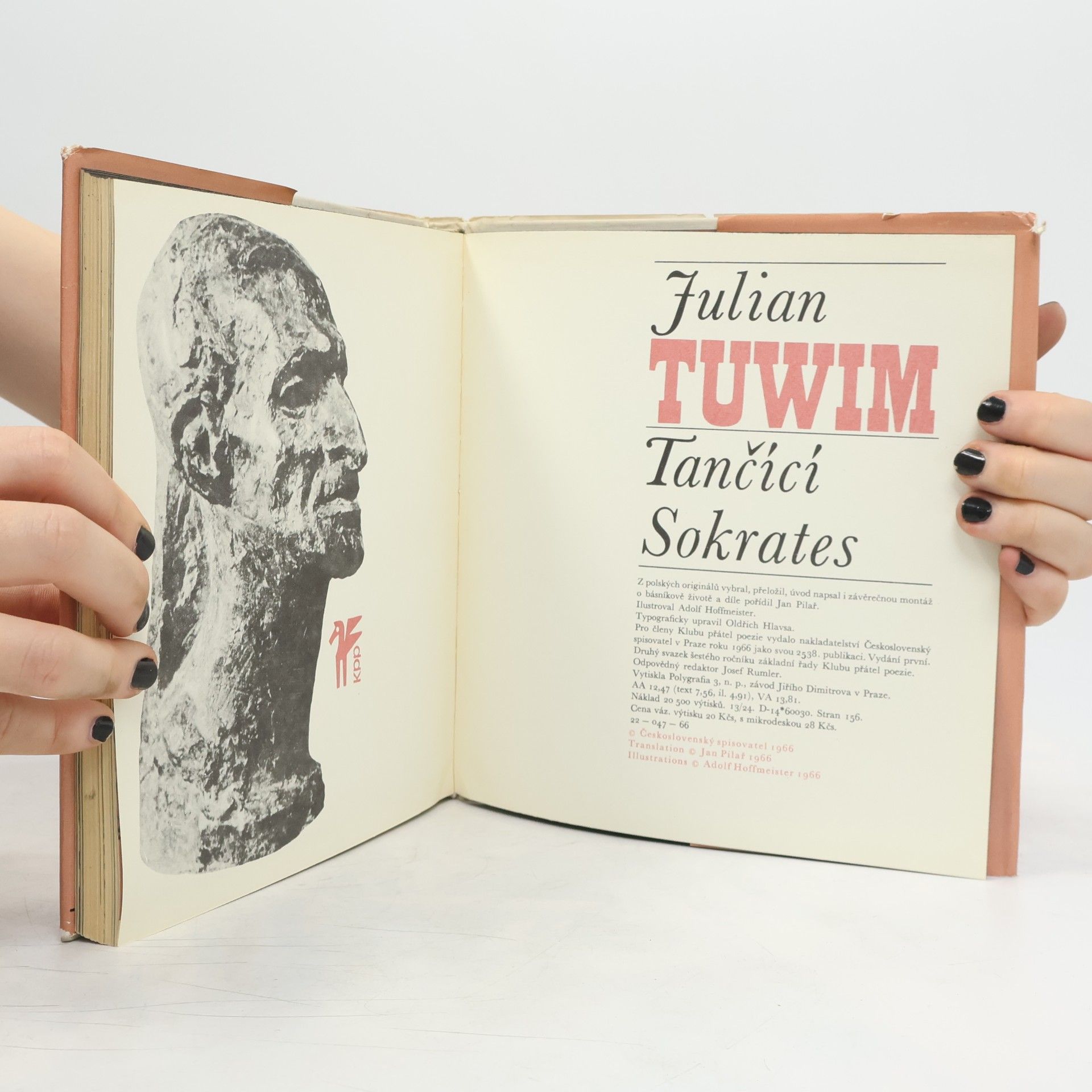 Julian Tuwim Tančící Sokrates