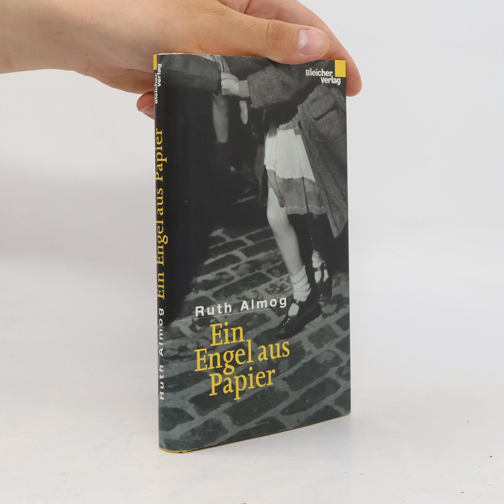 Ruth Almog Ein Engel aus Papier