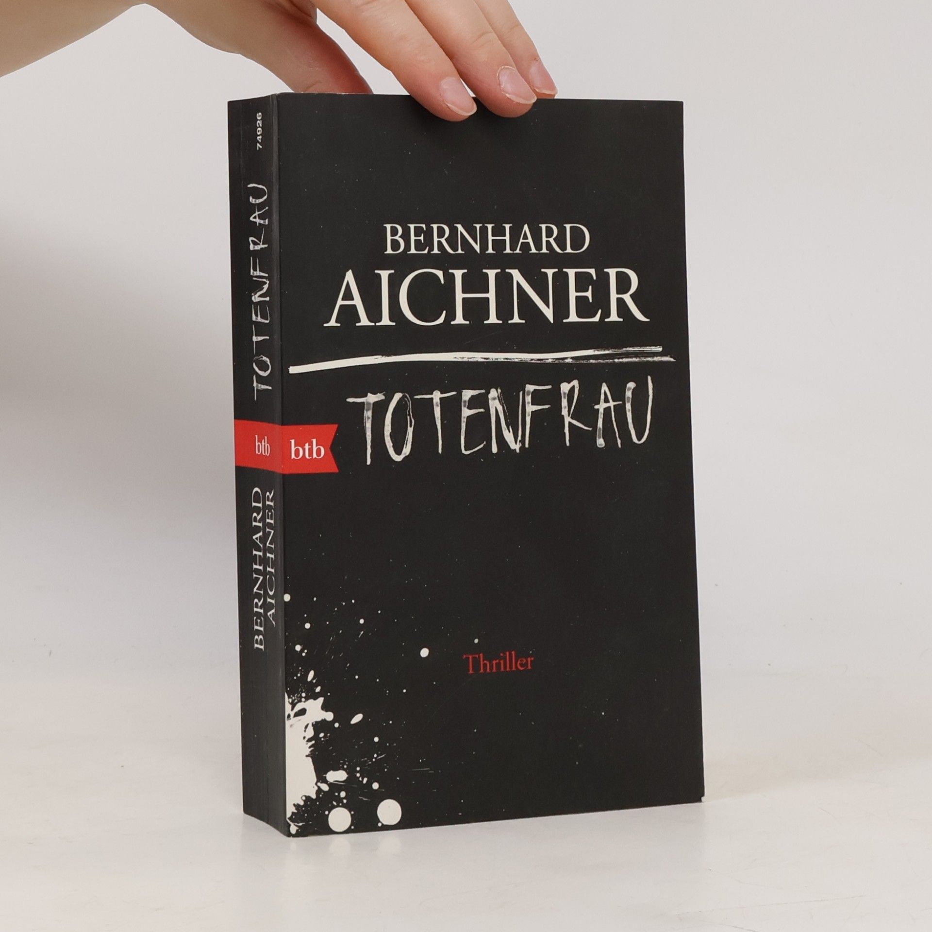 Bernhard Aichner Totenfrau