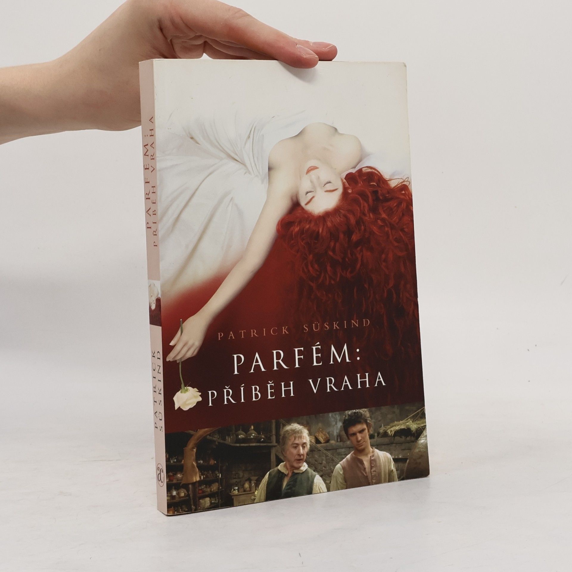 Parfém