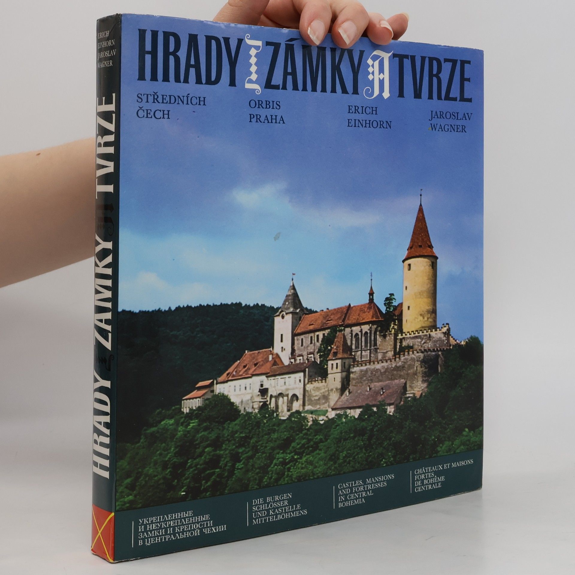 Hrady, zámky a tvrze středních Čech