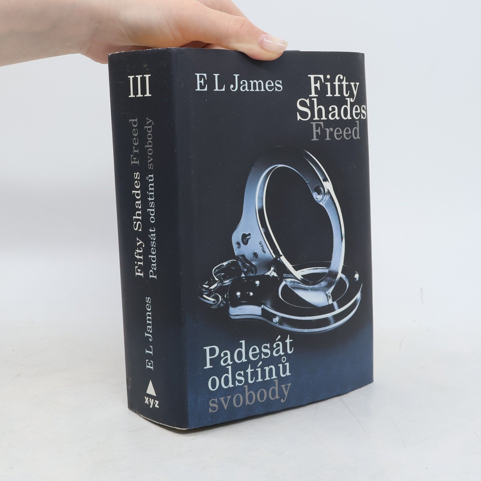 E. L. James Padesát odstínů svobody