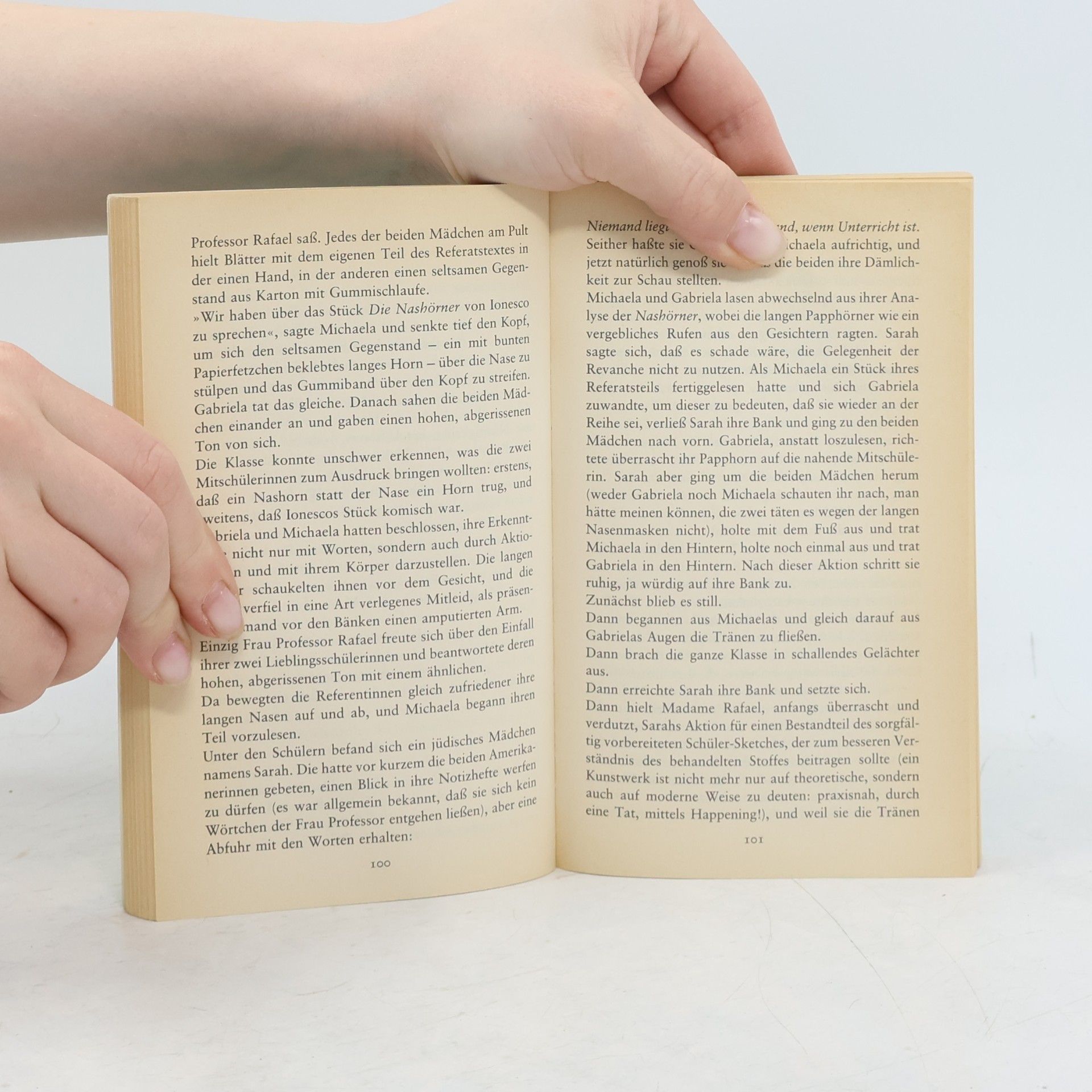 Milan Kundera Das Buch vom Lachen und vom Vergessen