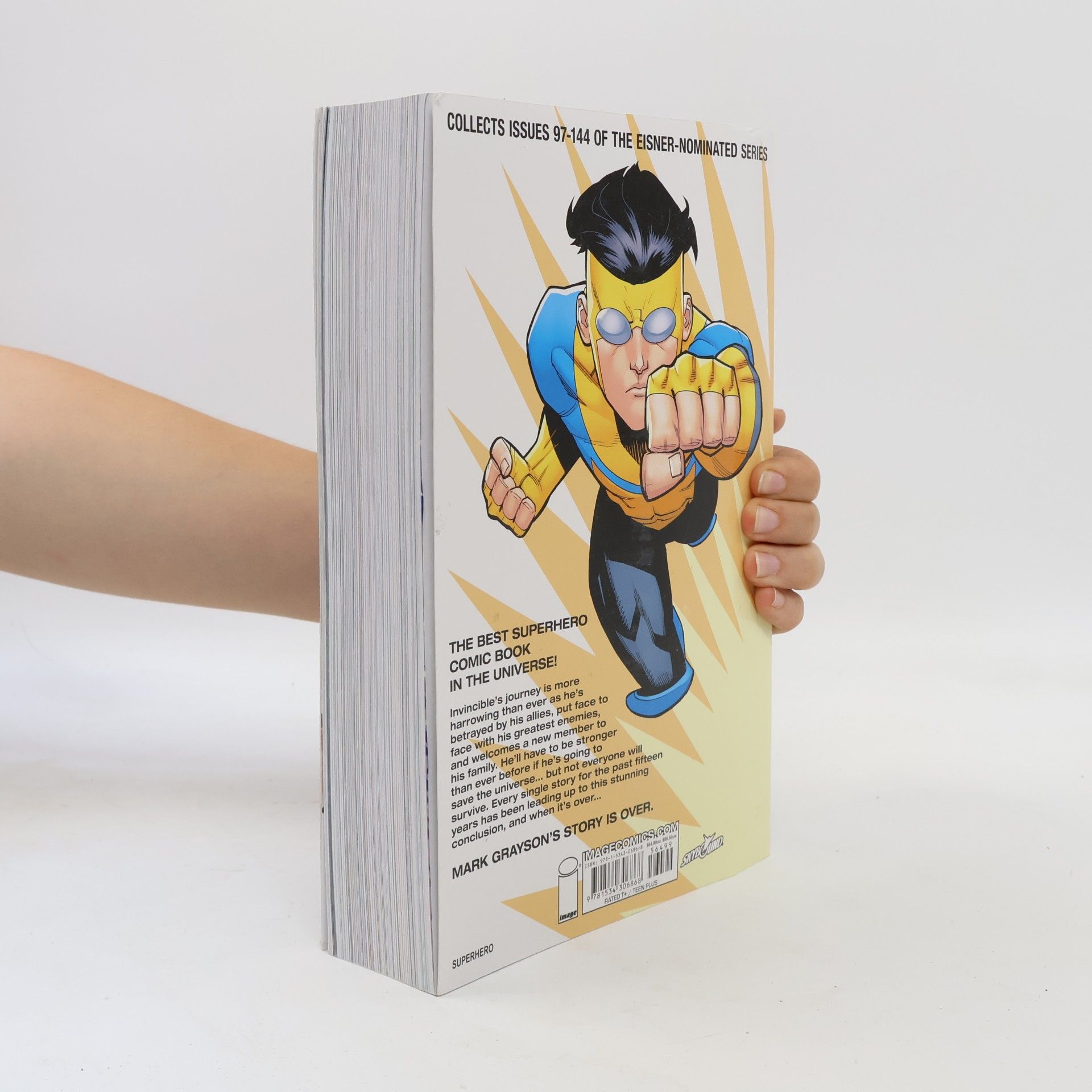 Robert Kirkman Invincible Compendium 3