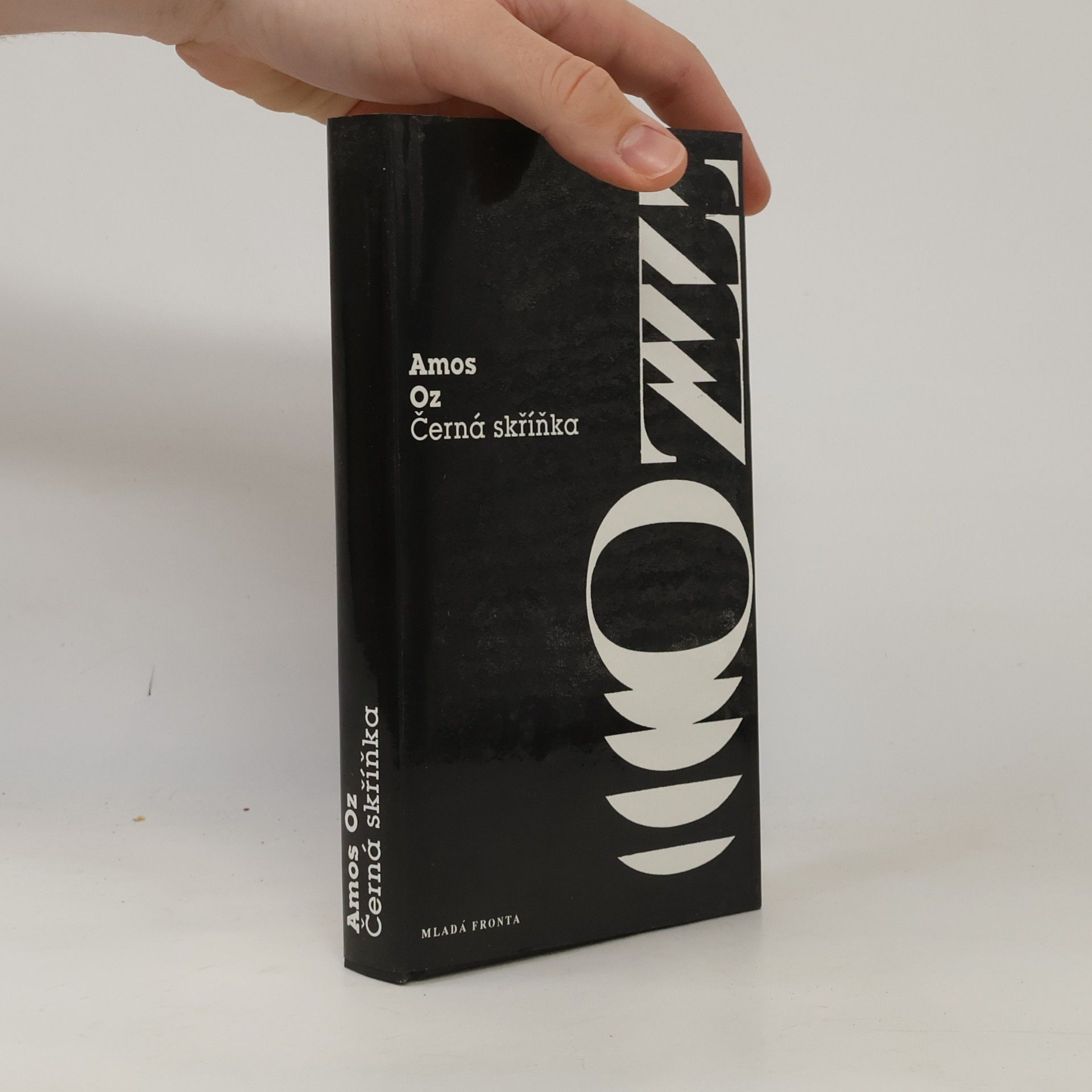 Amos Oz Černá skříňka