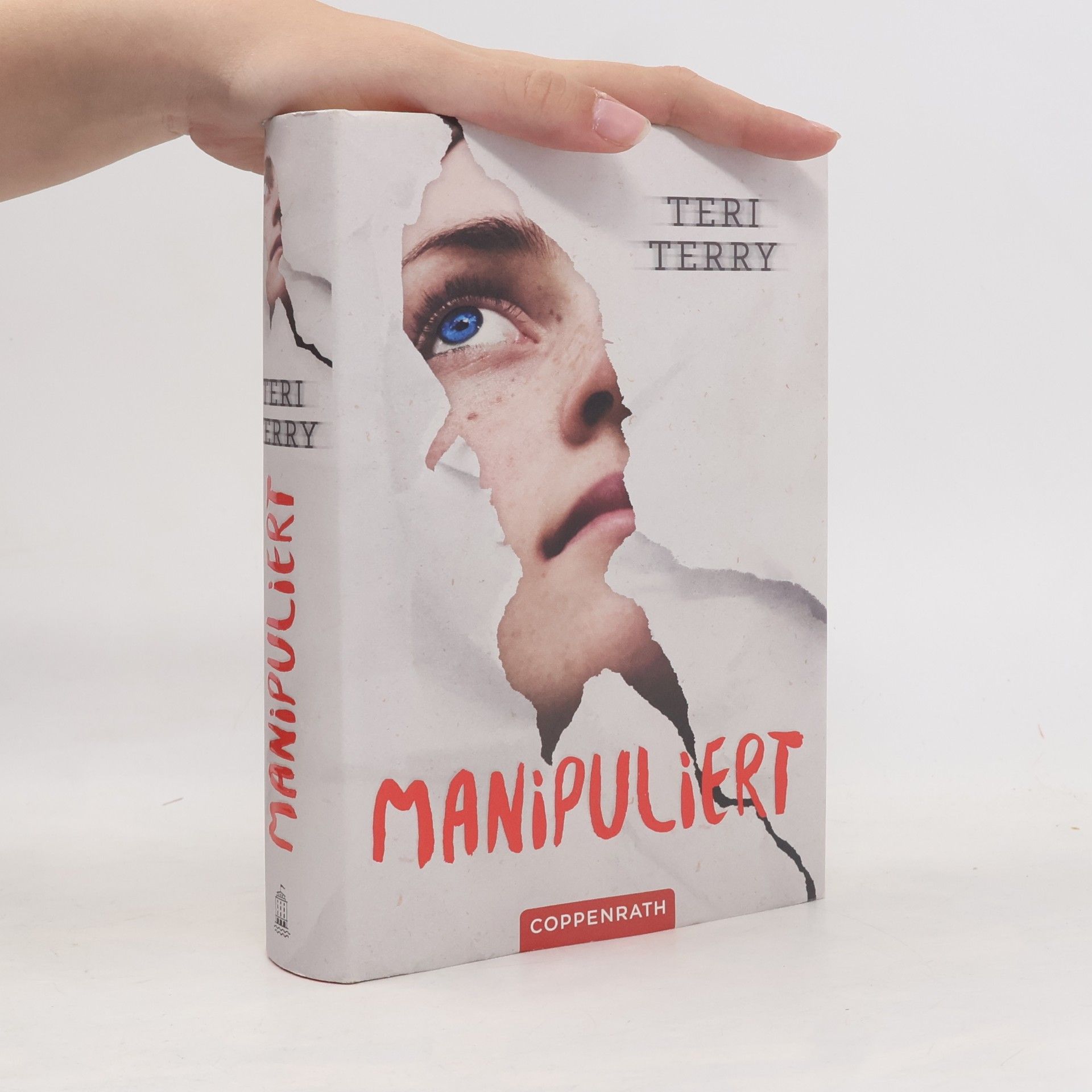Teri Terry Manipuliert