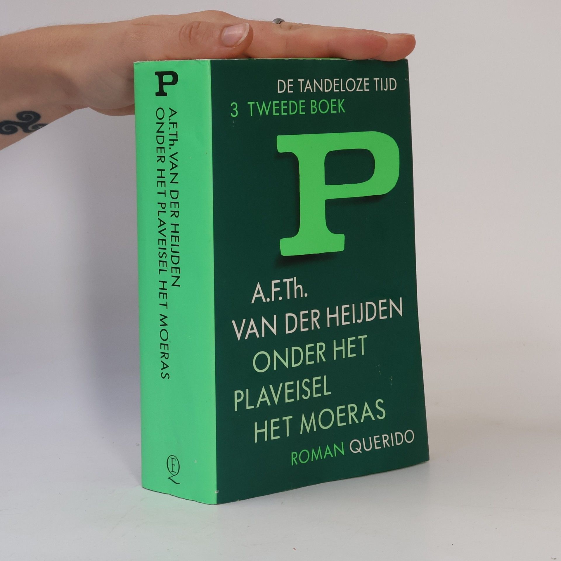 Onder het plaveisel het moeras