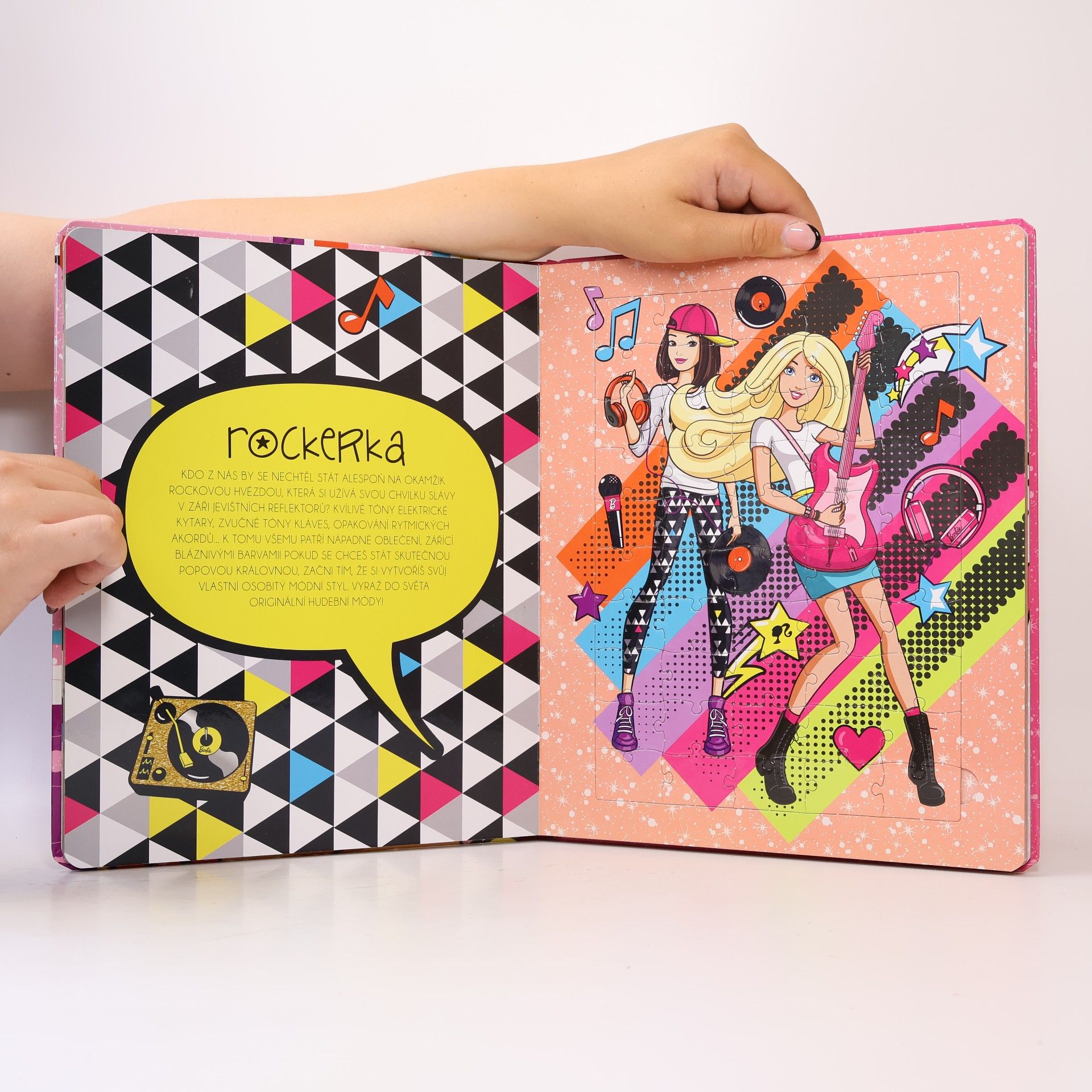 Kolektiv autorů Barbie : velká kniha puzzle
